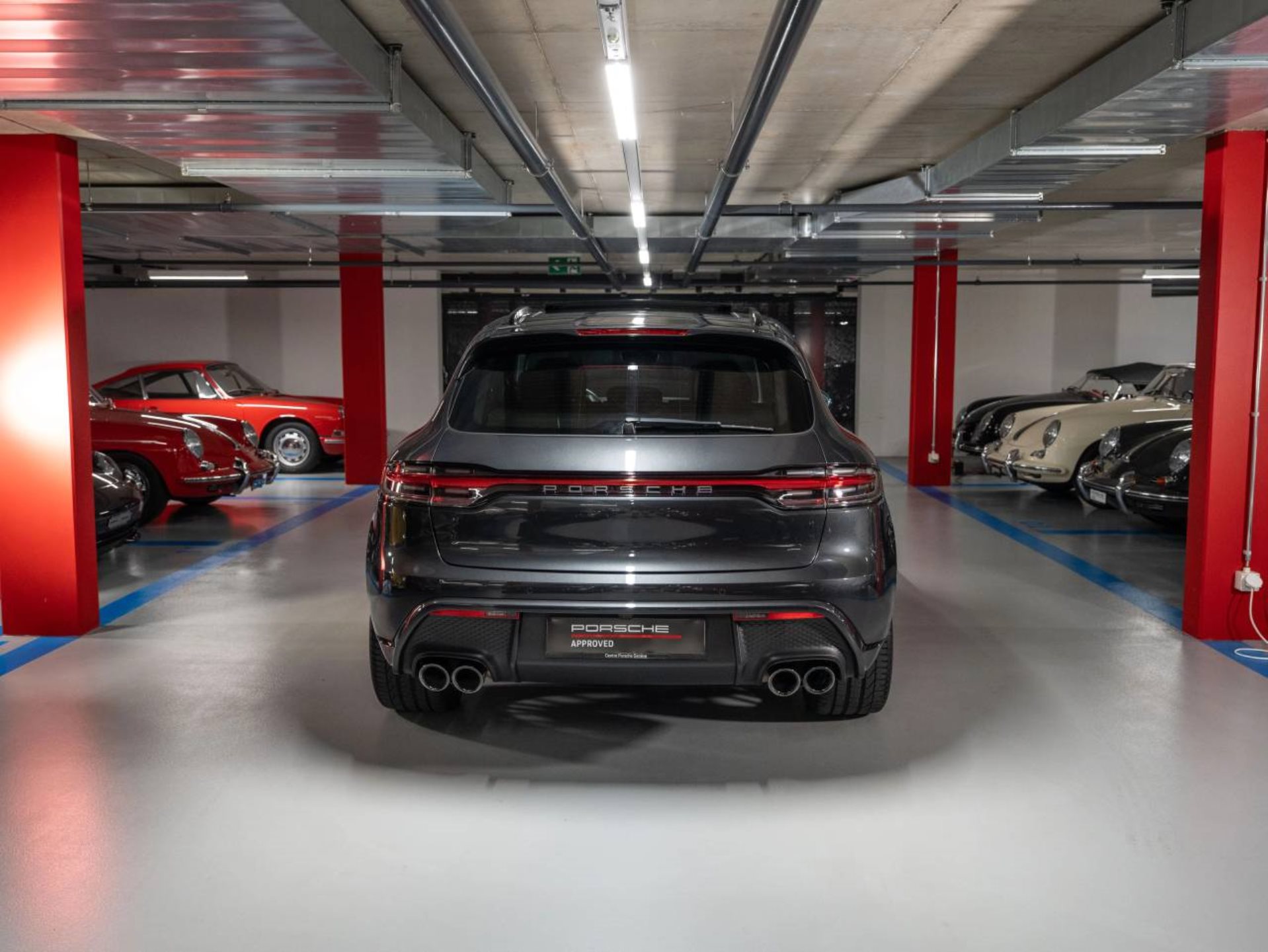PORSCHE Macan T-image-6