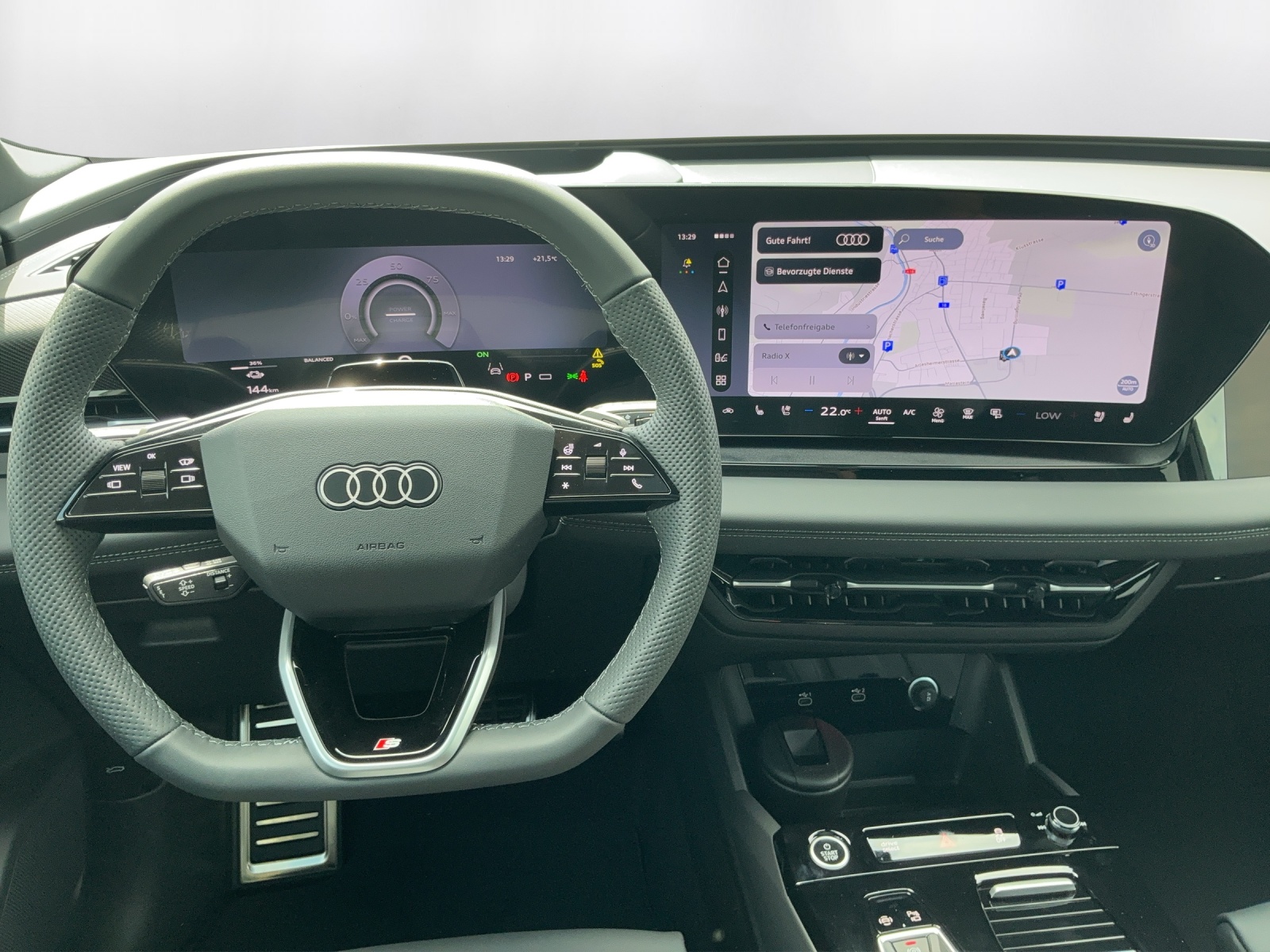 AUDI Q6 e-tron quattro-image-6