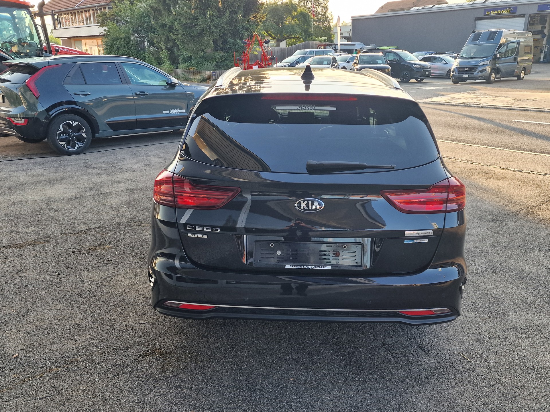 KIA Ceed Sportswagon 1.5 T-GDi MHEV Style DCT-showroom-element-2