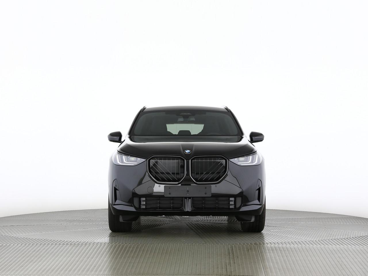 BMW X3 30e xDrive-showroom-element-2