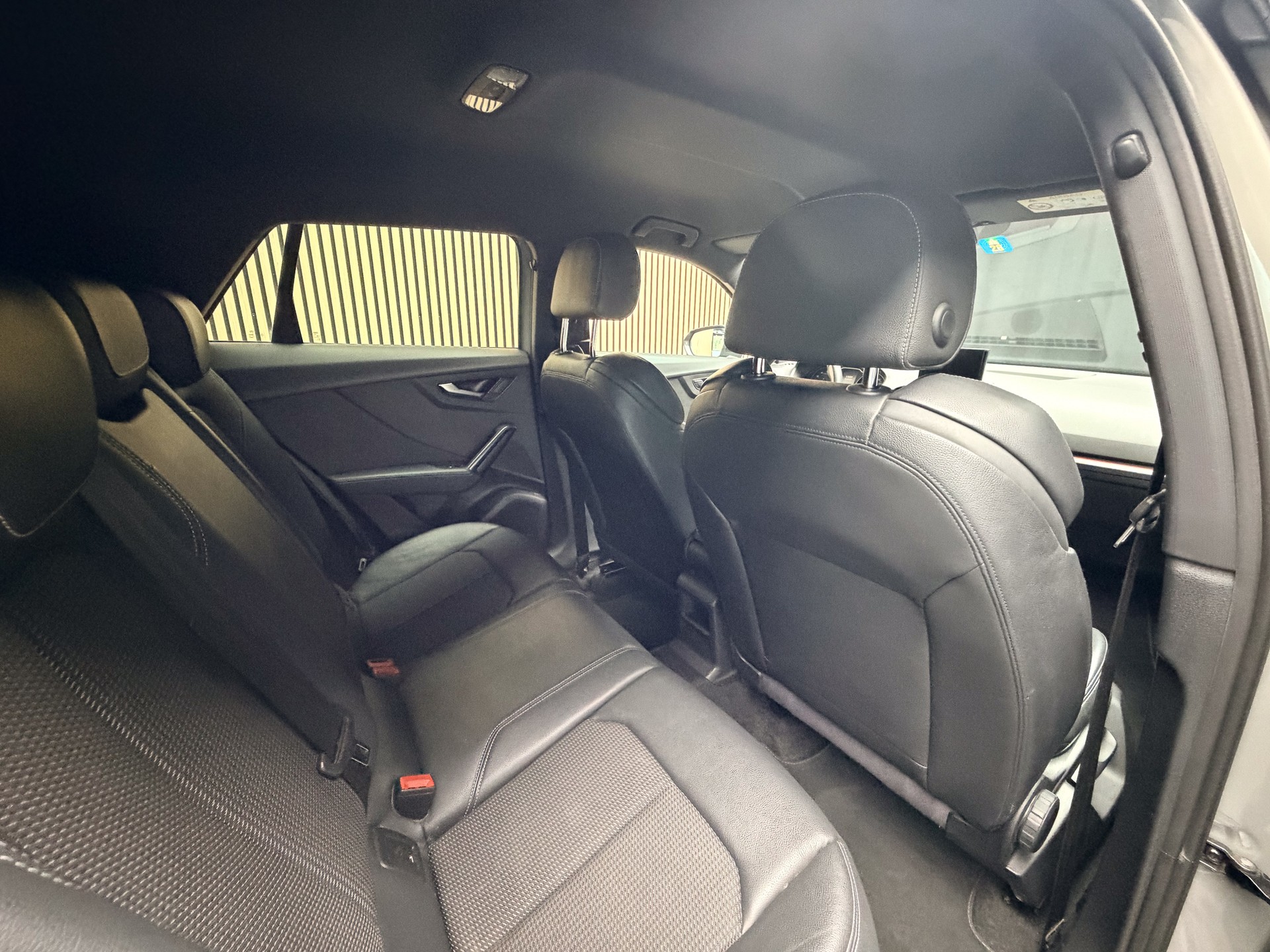 AUDI Q2 1.4 TFSI Edition # 1 S-tronic-image-5