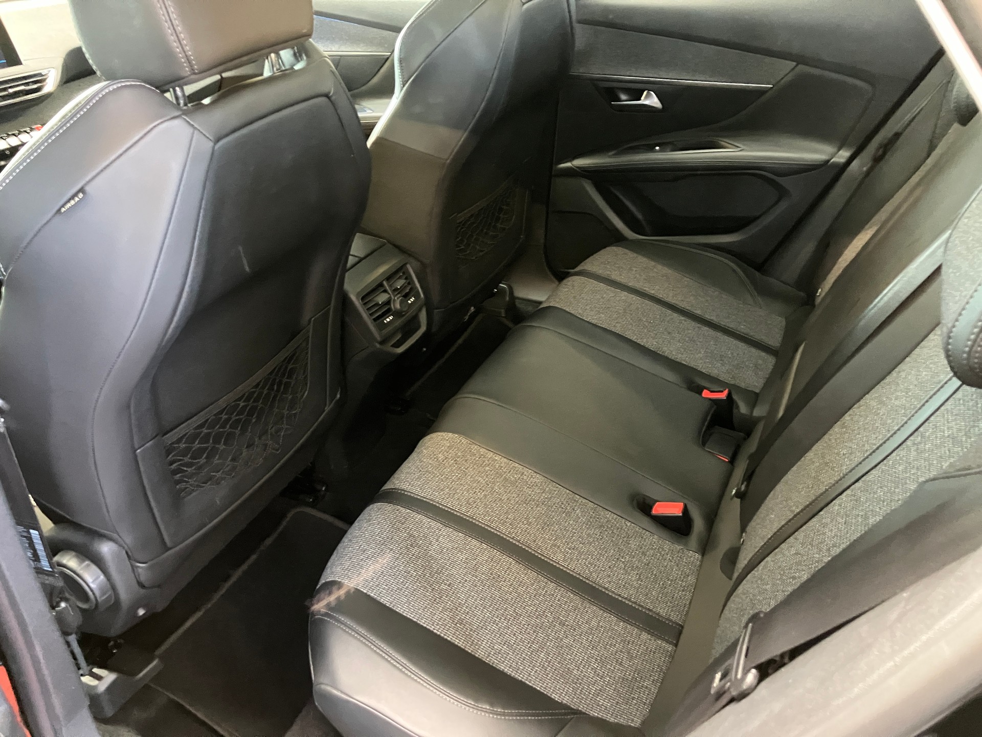 PEUGEOT 3008 1.6 THP Allure EAT Automat-image-19