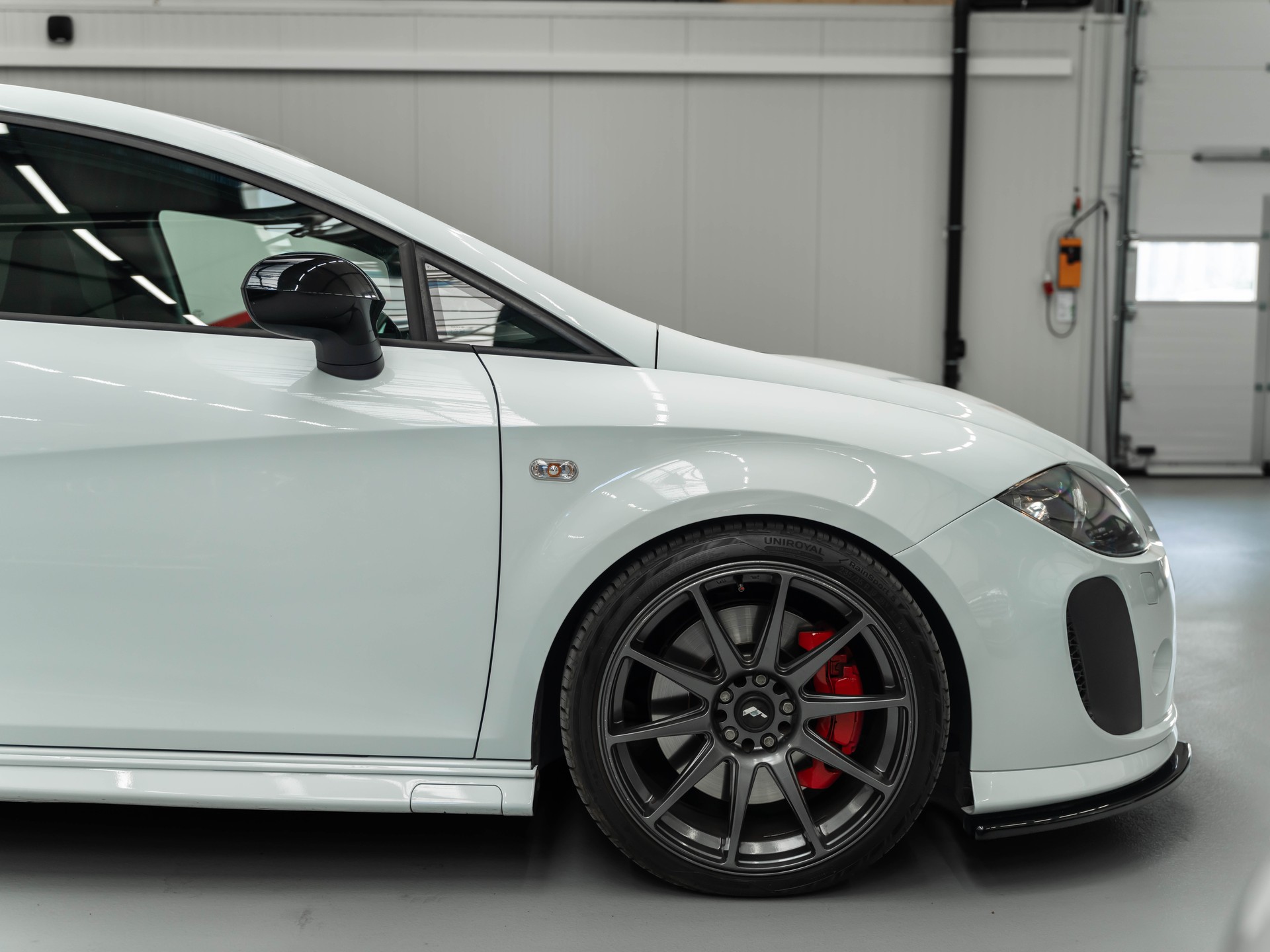 SEAT Leon 2.0 TSI Cupra R-image-18