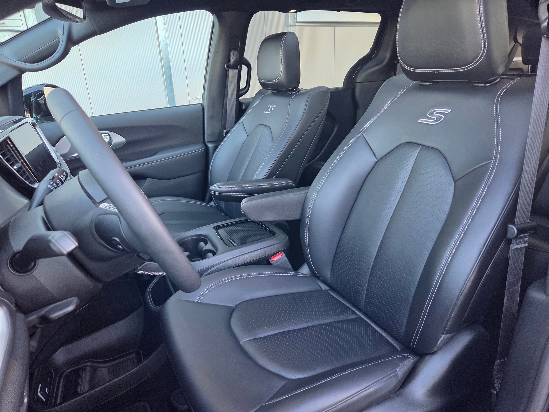 CHRYSLER Pacifica 3.6 V6 4x4 Limited 290PS / 7-Plätzer-image-6