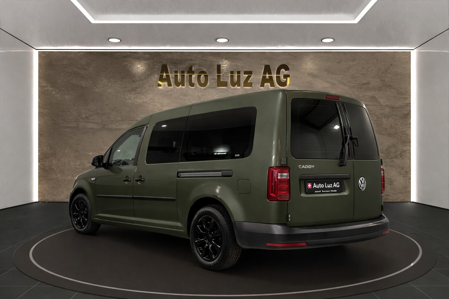 VW Caddy 2.0TDI BlueMotion Technology DSG-image-4