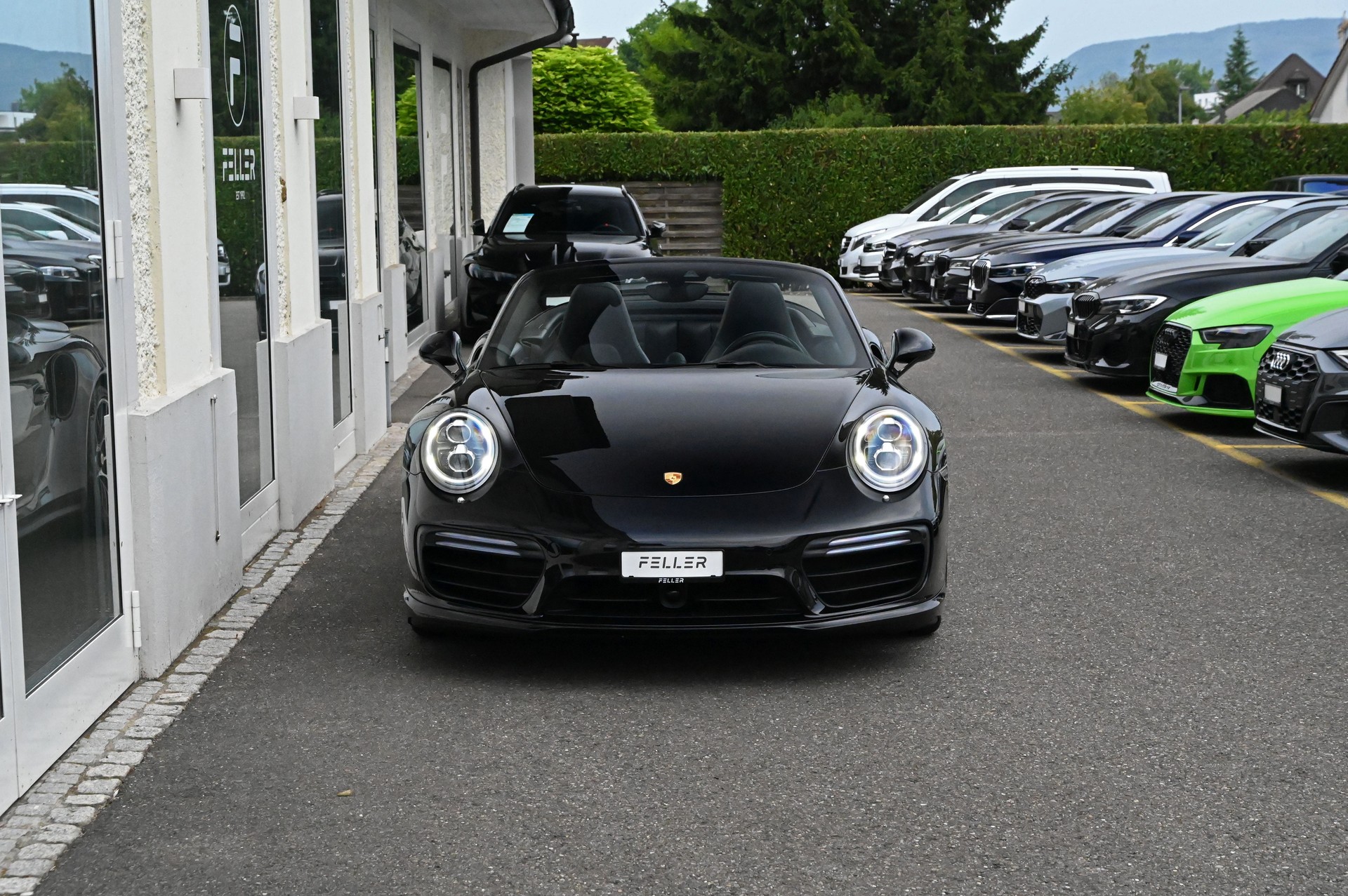 PORSCHE 911 Turbo S Cabrio PDK **Approved bis 08/27**-showroom-element-2