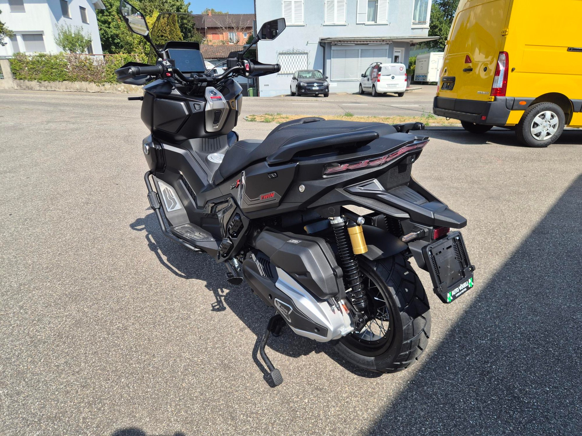 VOGE SR450X ADV-image-2