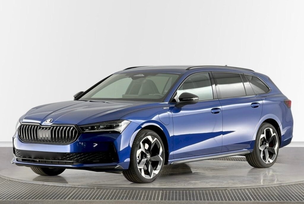 SKODA Superb Combi 1.5 TSI PHEV SPORTLINE DSG * spezielle Farb-Kombi * 5 Jahre oder MAX. 100'000M Garantie!