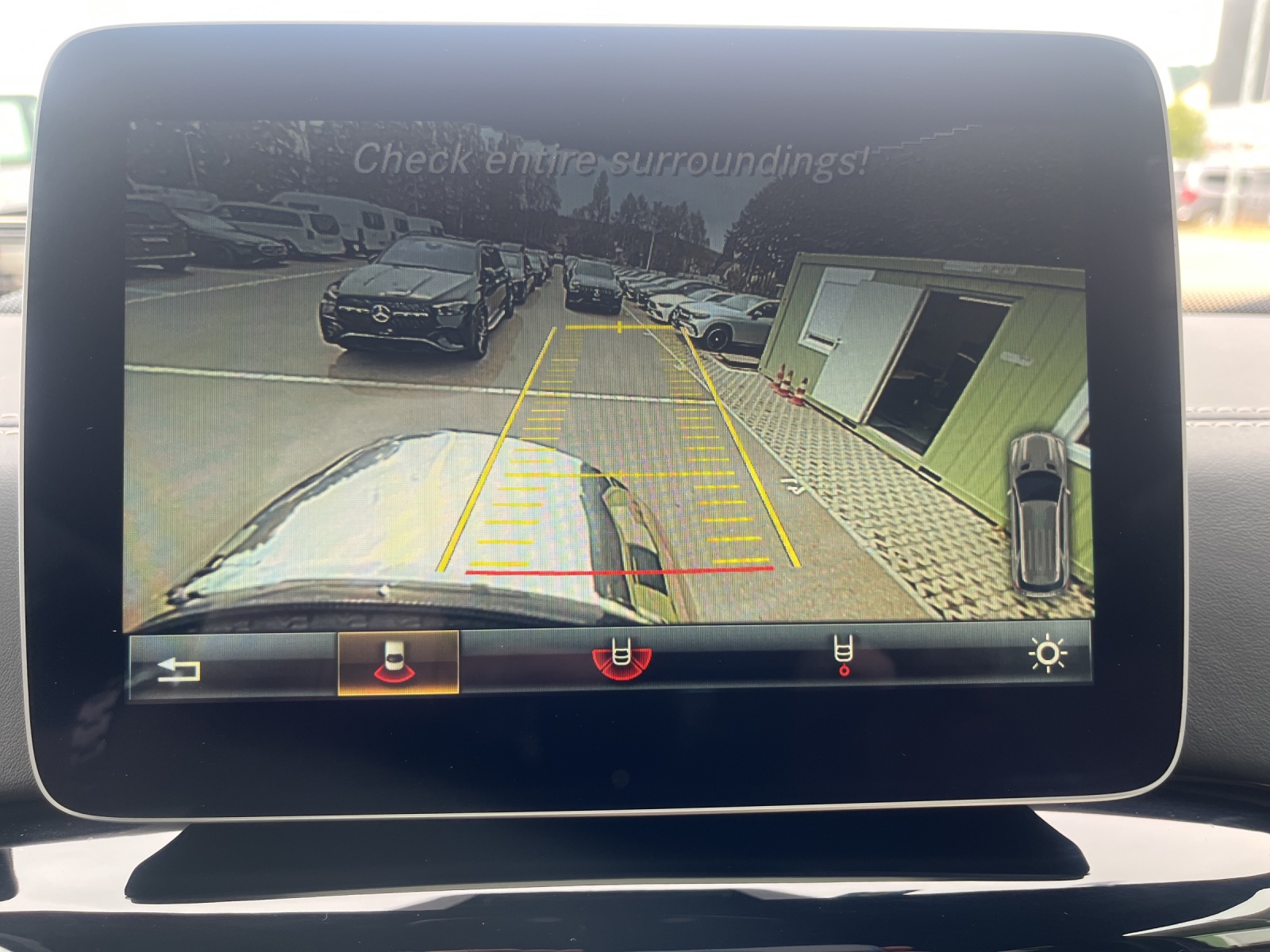 MERCEDES-BENZ G 63 AMG Speedshift Plus 7G-Tronic-image-15