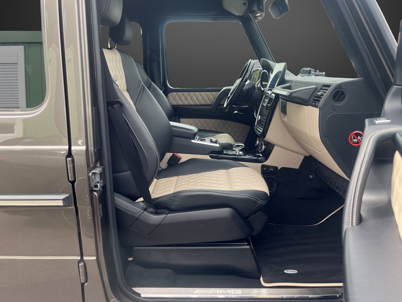 MERCEDES-BENZ G 63 AMG Speedshift Plus 7G-Tronic-image-9