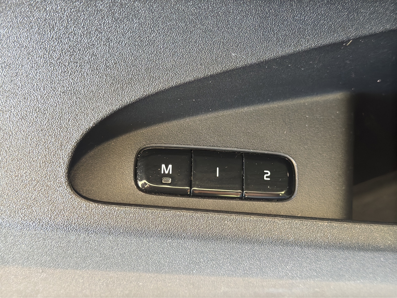 POLESTAR 2 Launch Edition Performance 408PS Elektro-image-18