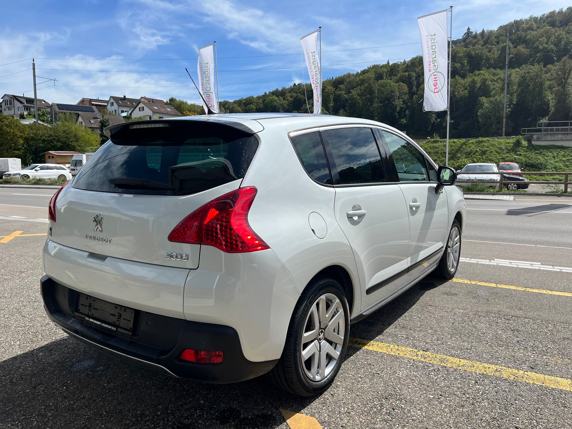 PEUGEOT 3008 HYbrid4 2.0 HDI EGS6-image-2