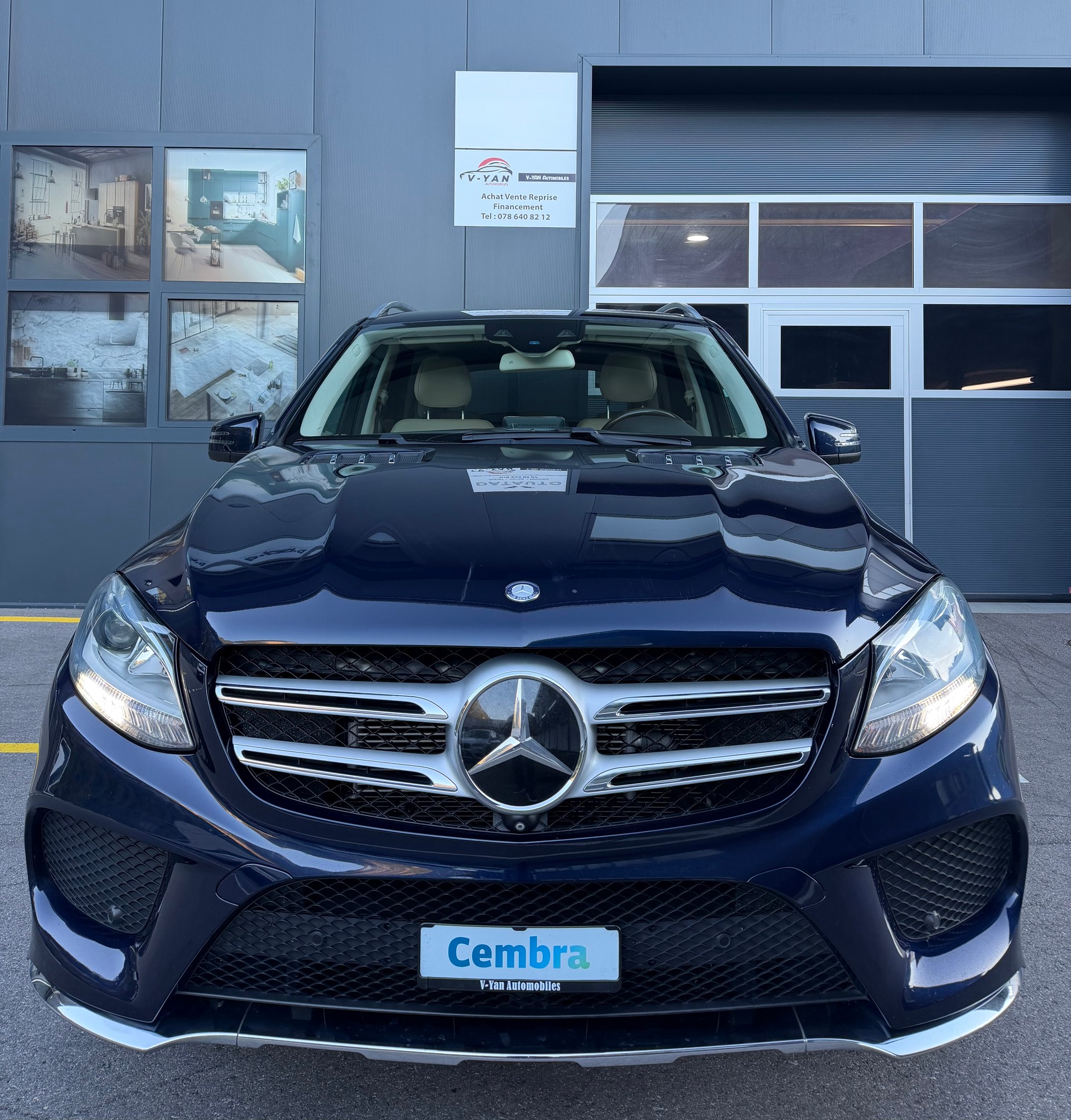 MERCEDES-BENZ GLE 500 e Amg-Line 4Matic 7G-Tronic-image-2