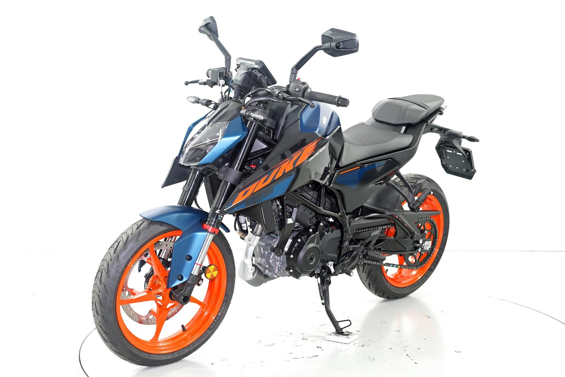 KTM 125 Duke ABS-image-2