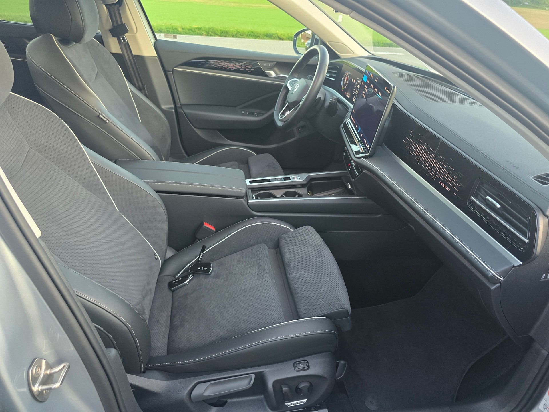 VW Passat Variant 2.0 TDI evo Business 4 Motion DSG-image-10