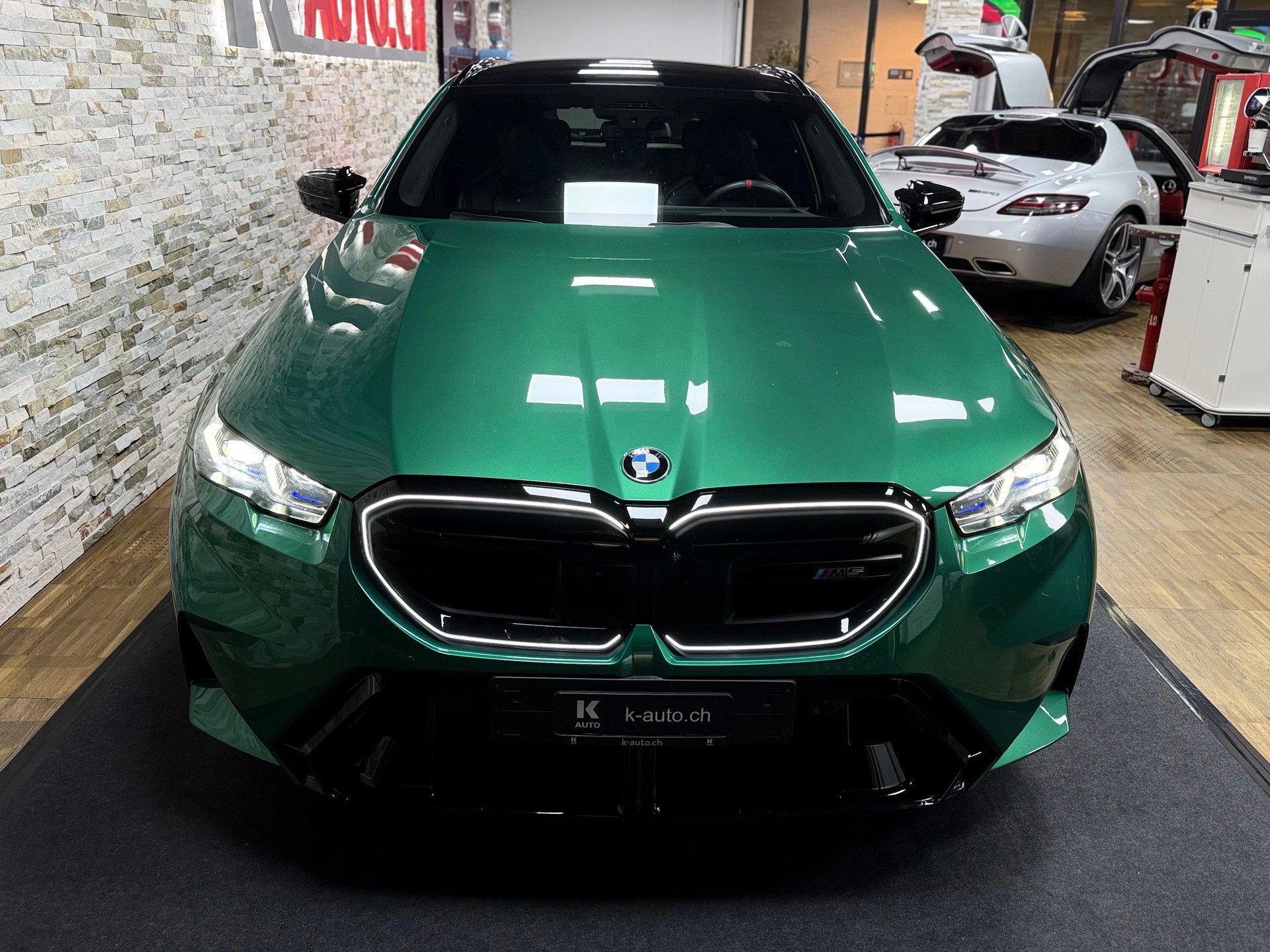 BMW M5 xDrive Touring // Isle of man // Bicolor // B&W-image-7
