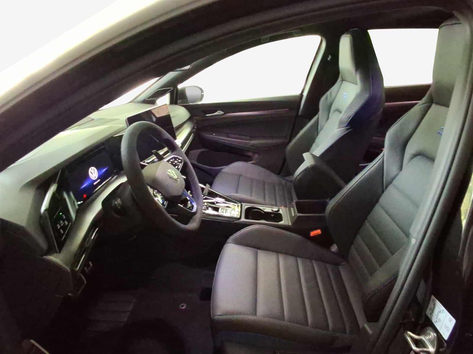 VW Golf 2.0 TSI R DSG 4 Motion-showroom-element-1