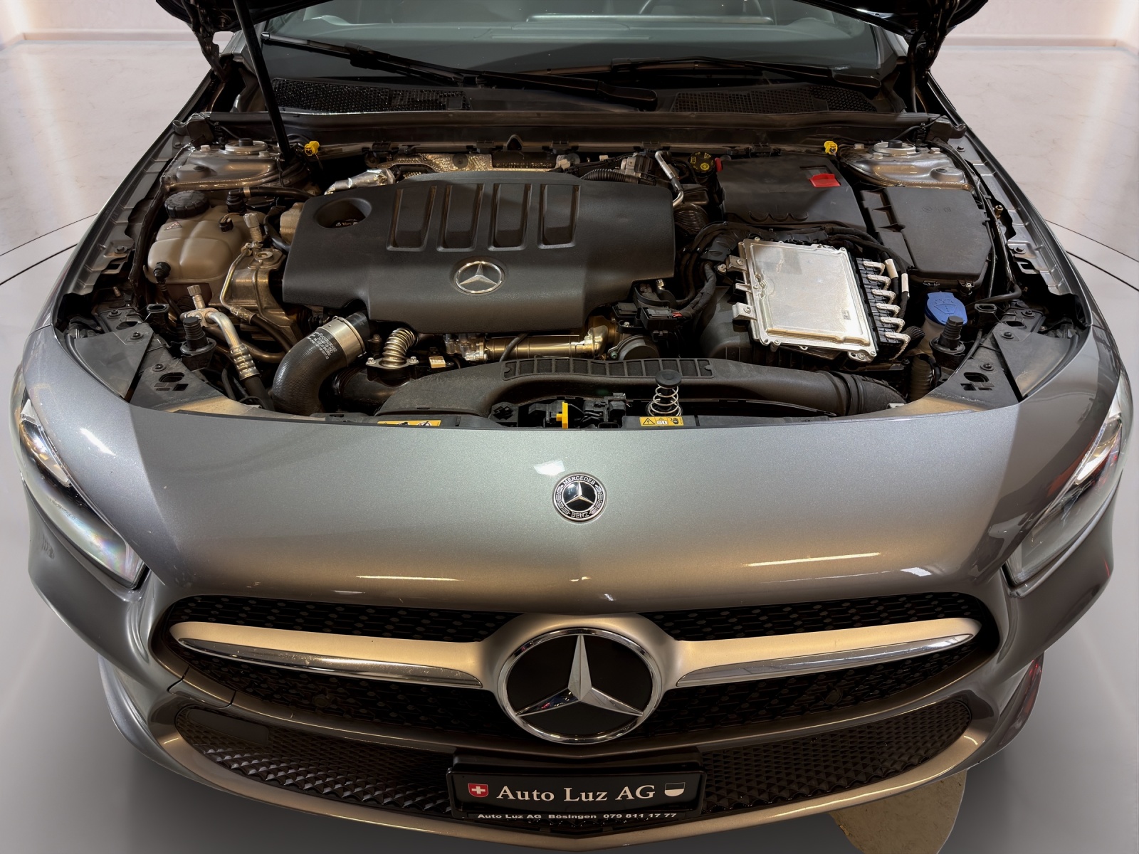 MERCEDES-BENZ A 180 d Style 8G-DCT-image-19