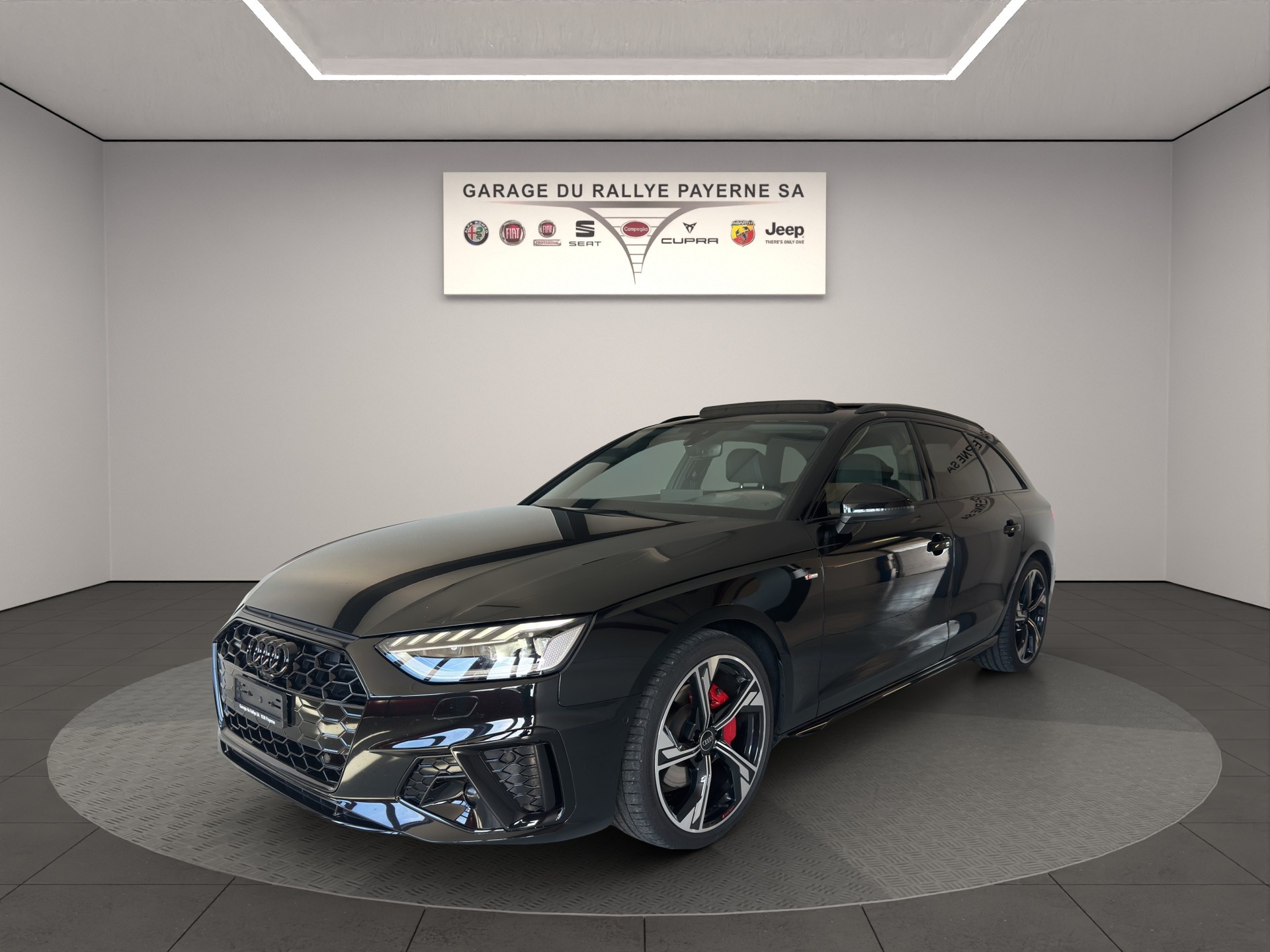 AUDI A4 Avant 40 TDI S line Attraction quattro S-tronic-showroom-element-1