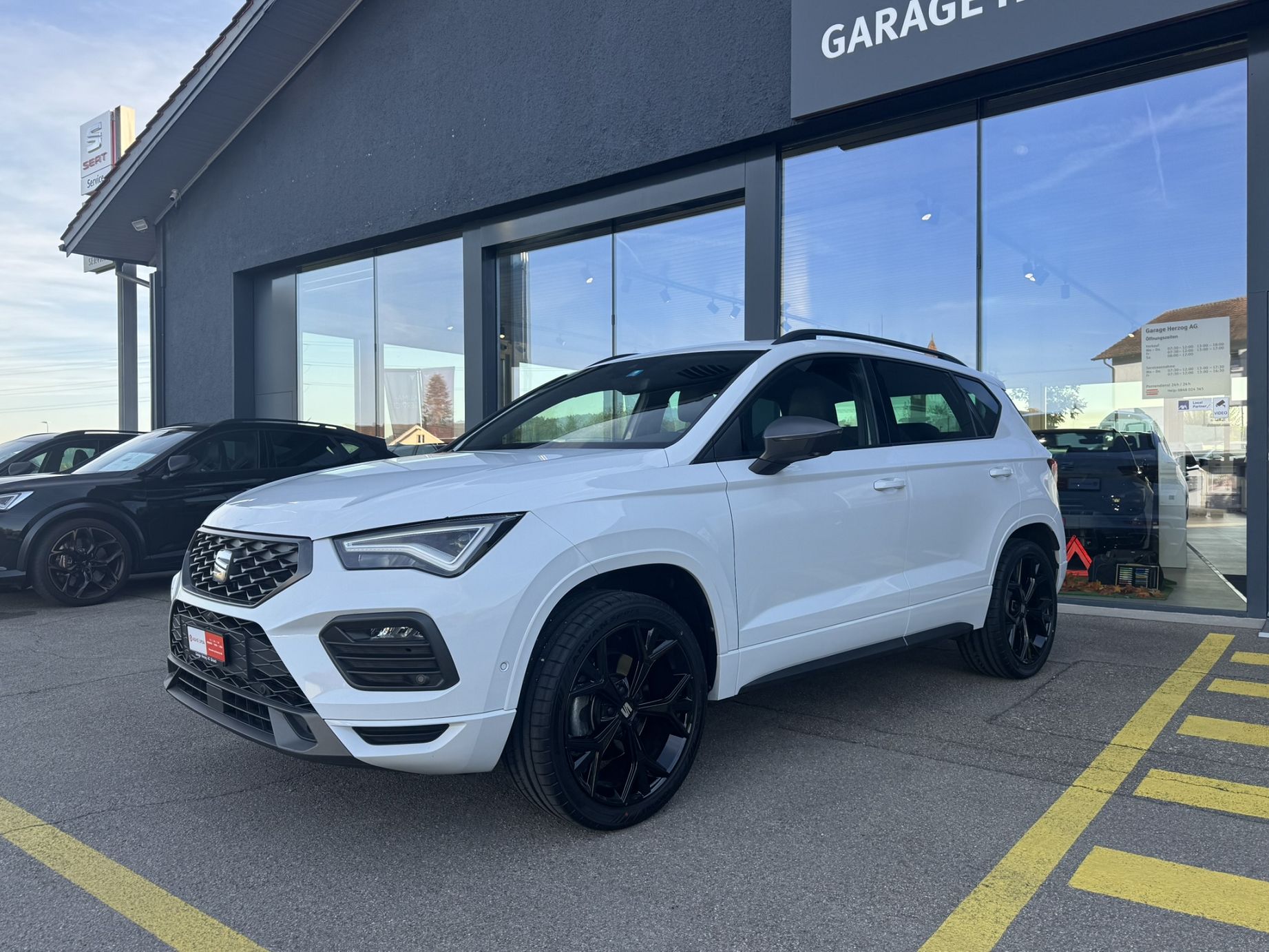 SEAT Ateca 2.0 TSI Hola FR 4Drive DSG-showroom-element-1