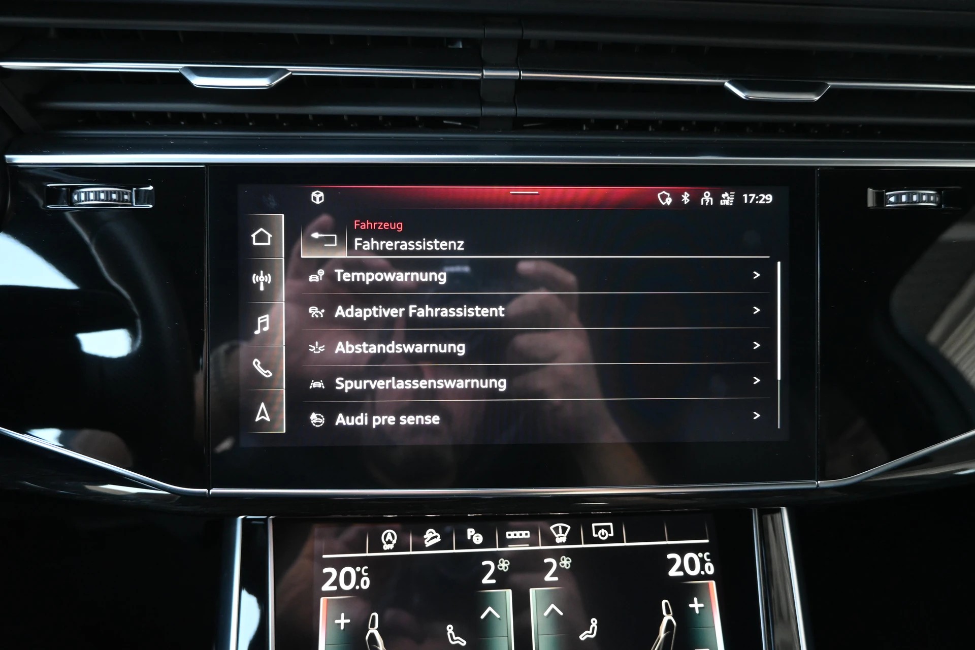 AUDI Q7 3.0 V6 55 TFSI S Line quattro tiptronic 7-Plätzer + AHK 3500kg-image-23