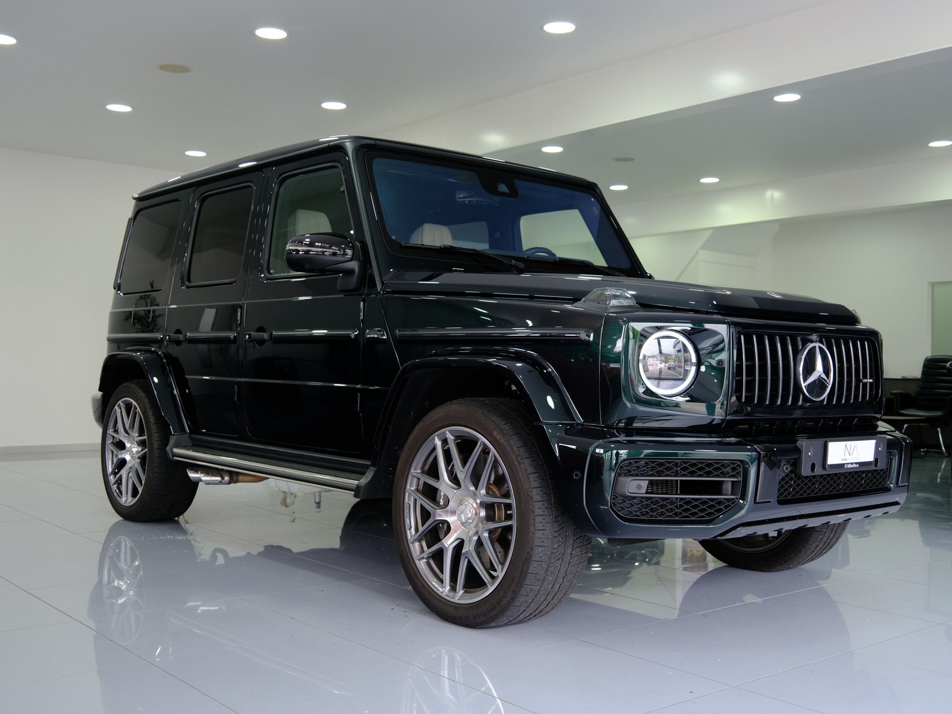 MERCEDES-BENZ G 63 AMG Speedshift Plus G-Tronic *Emerald Green* *360° Kamera*-showroom-element-1