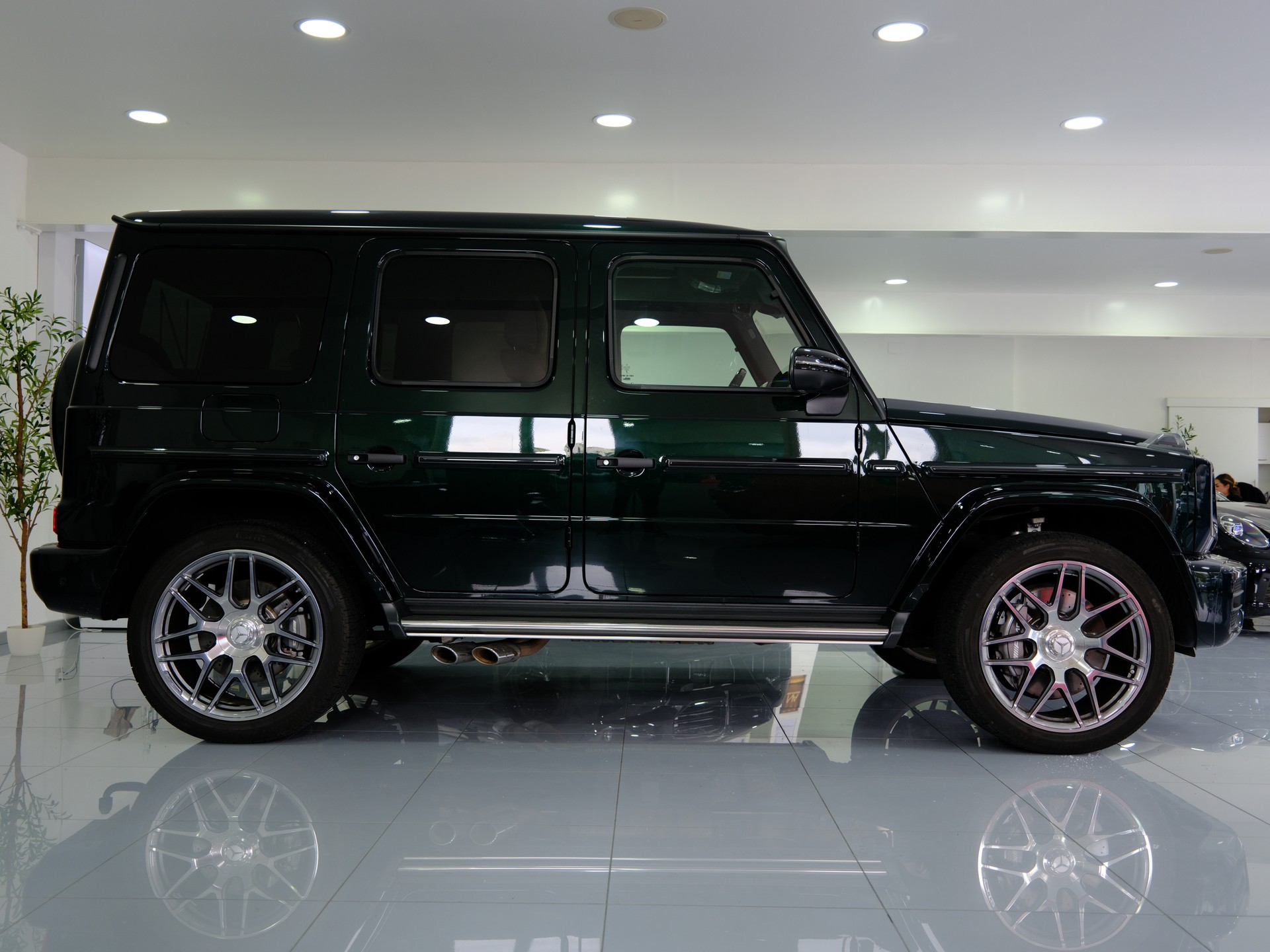 MERCEDES-BENZ G 63 AMG Speedshift Plus G-Tronic *Emerald Green* *360° Kamera*-image-9