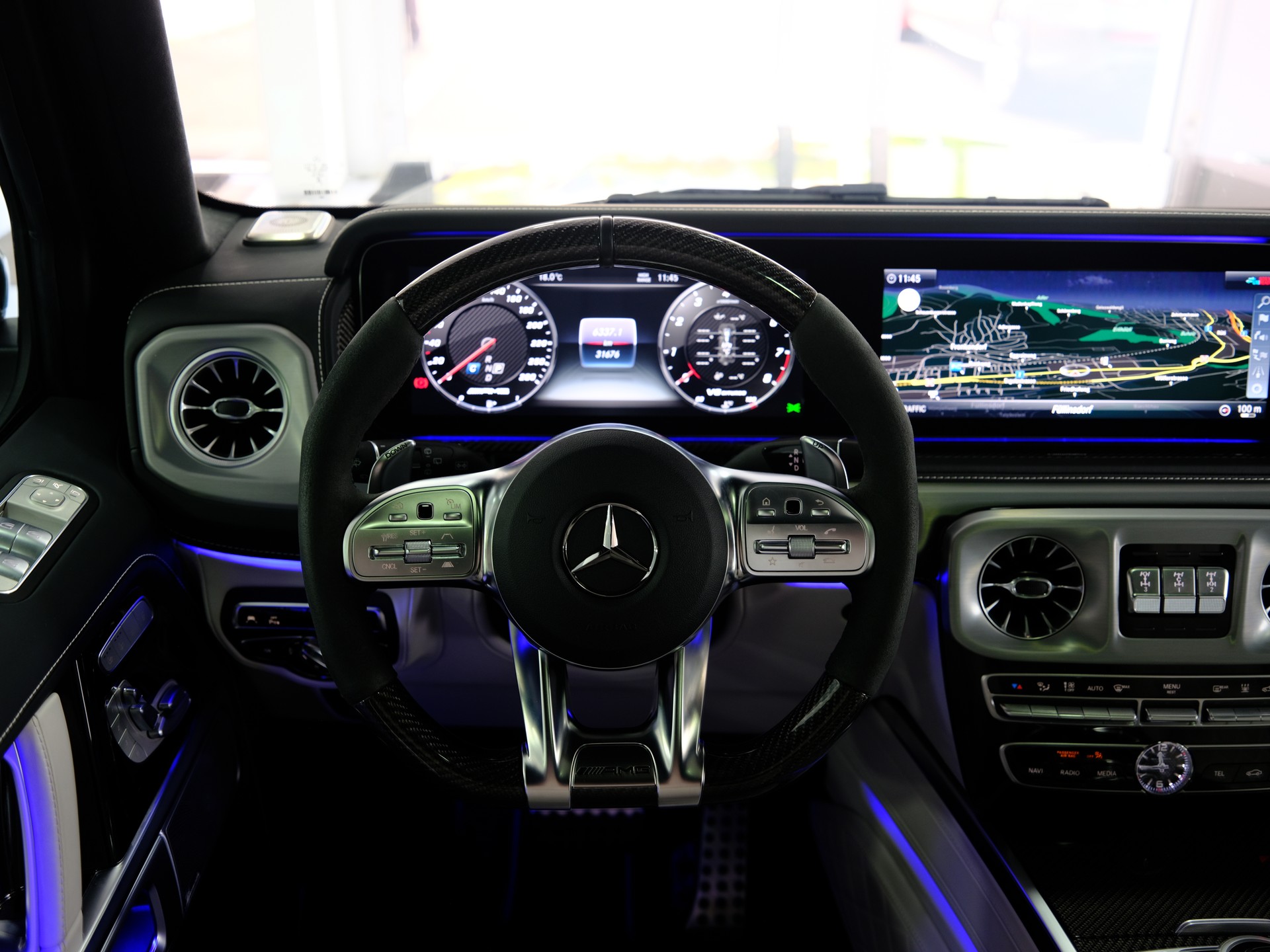 MERCEDES-BENZ G 63 AMG Speedshift Plus G-Tronic *Emerald Green* *360° Kamera*-image-30