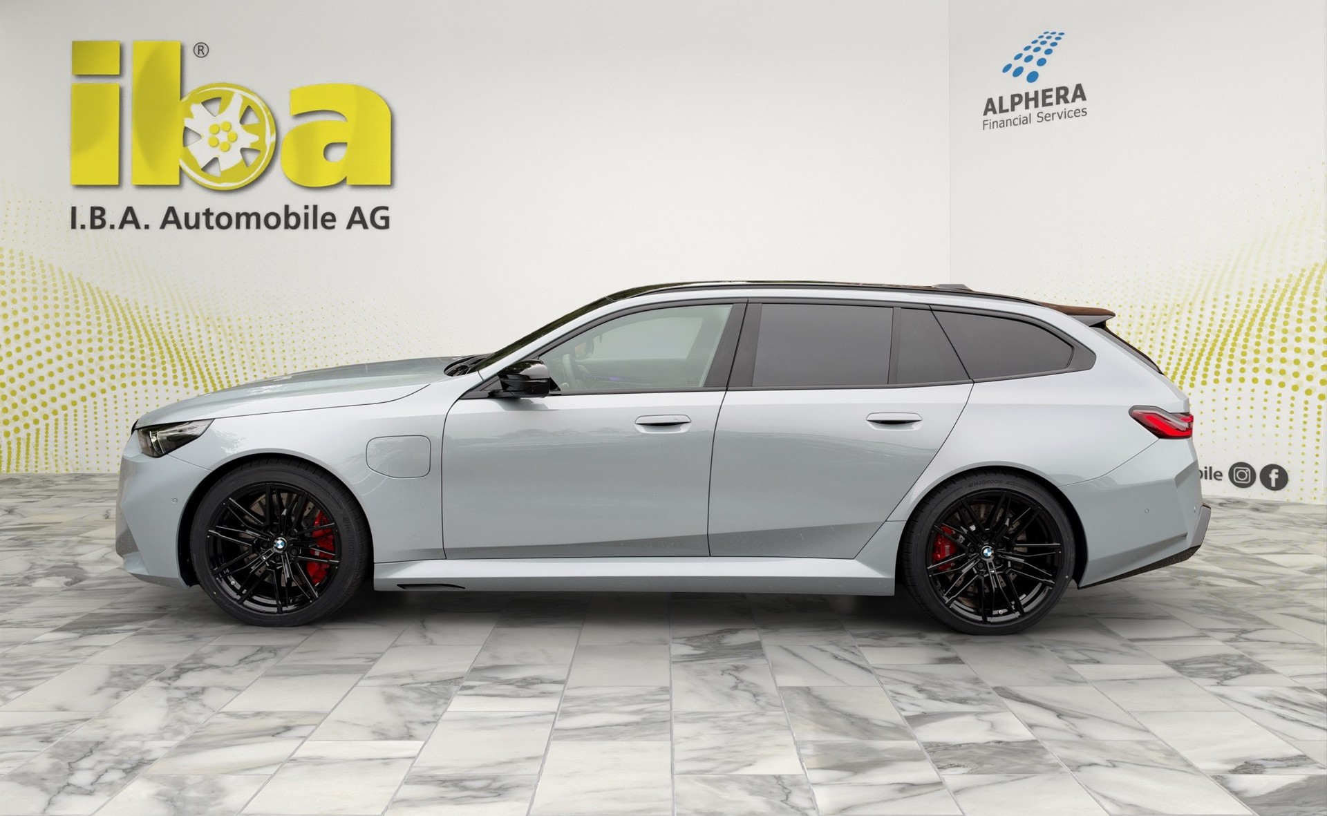 BMW M5 xDrive Touring 2026 mit Gratisservice! M Driver's Package-showroom-element-1