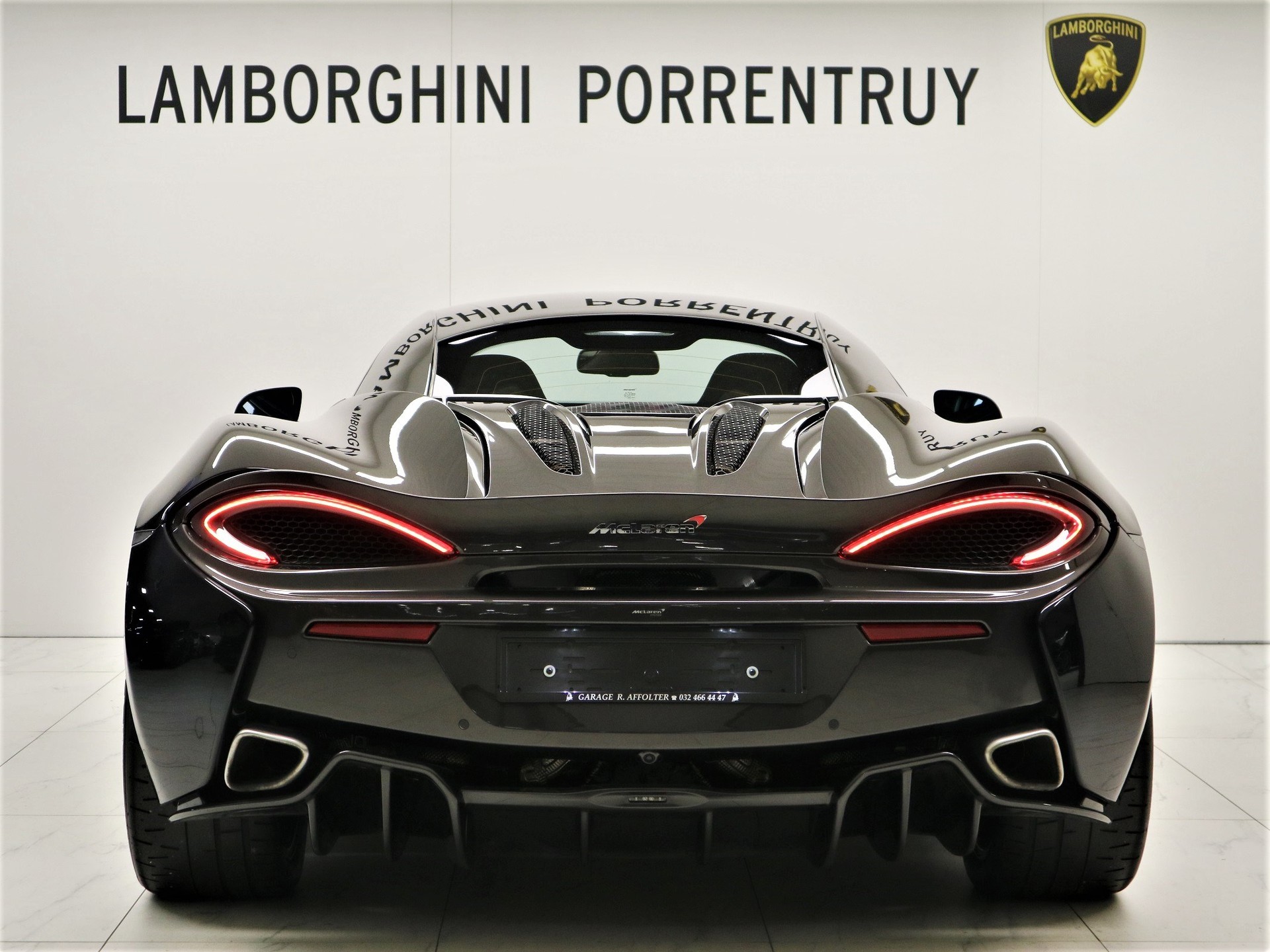 McLAREN 570S Coupé 3.8 V8 SSG-image-3