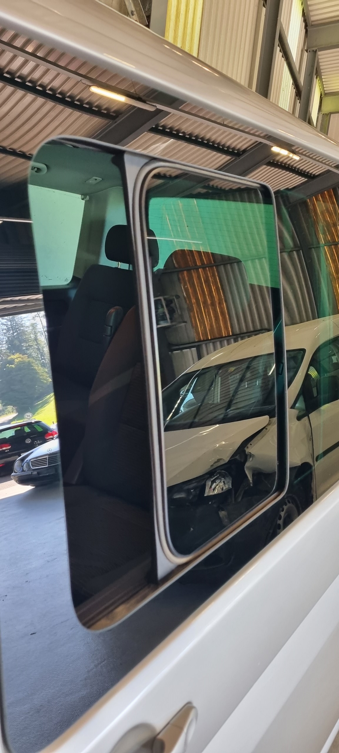 VW T5 Multivan 7.Pl. 2.0 Bi-TDI CR Comfortline DSG-image-8