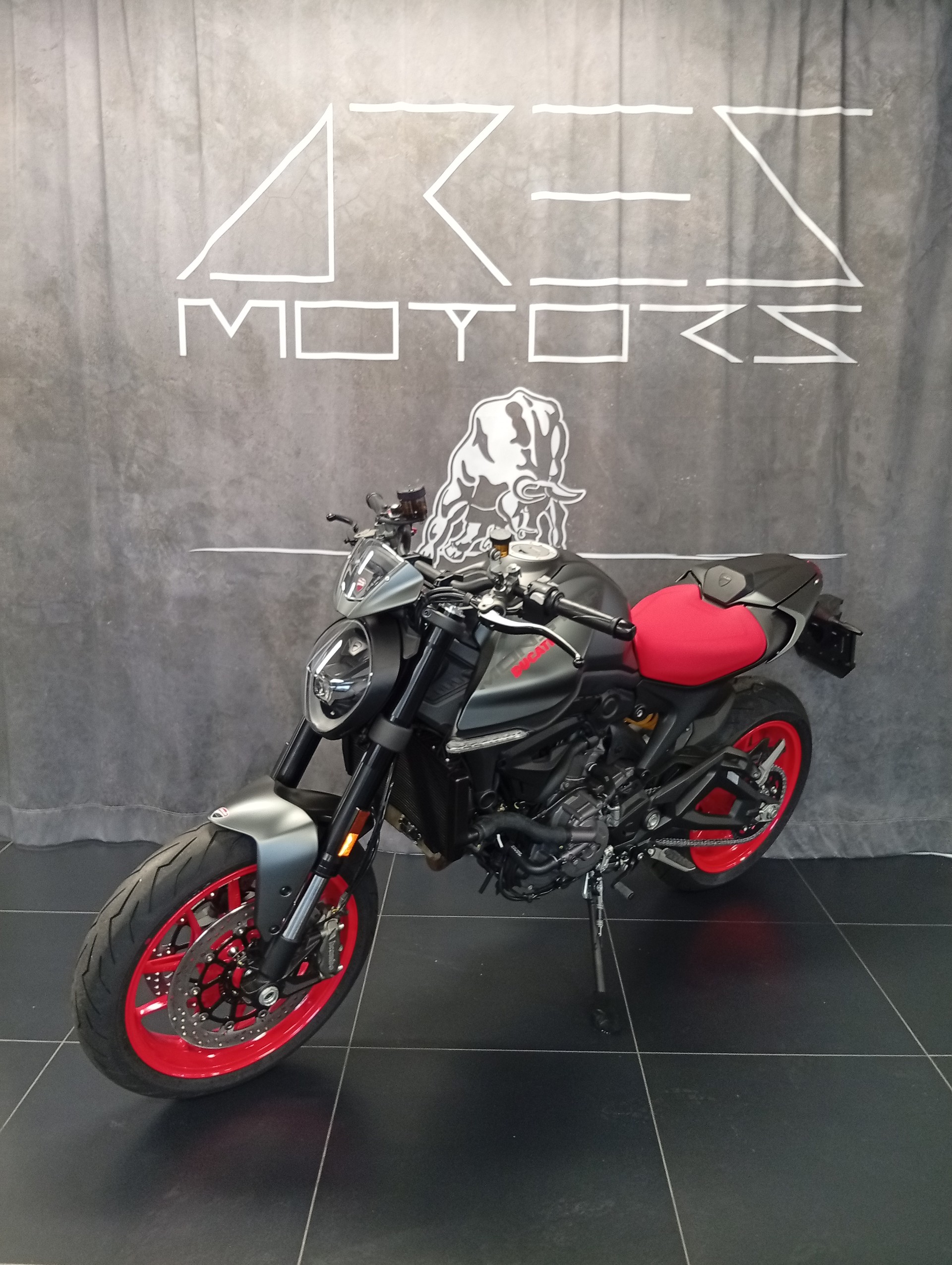 DUCATI Monster + 937-image-3