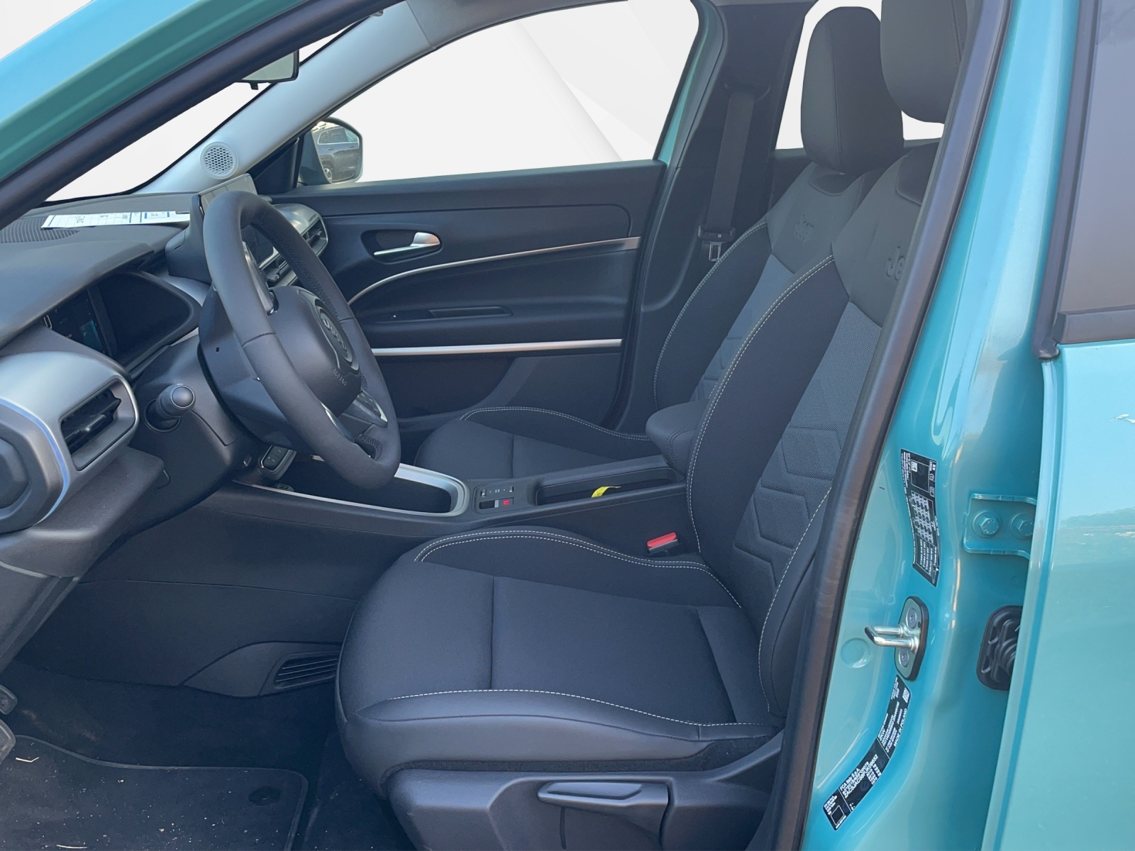JEEP Avenger Altitude-image-5