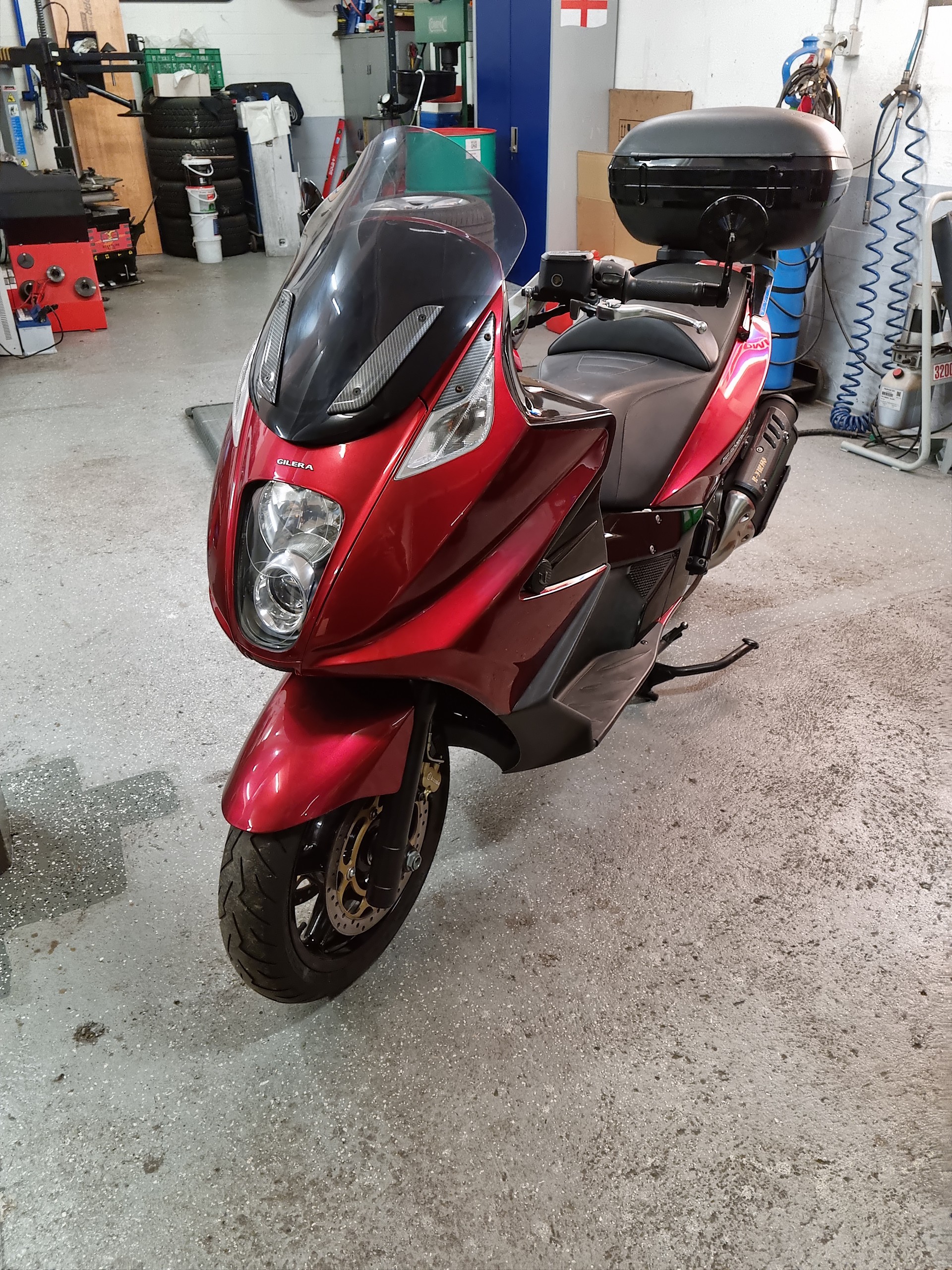 GILERA GP800-image-1