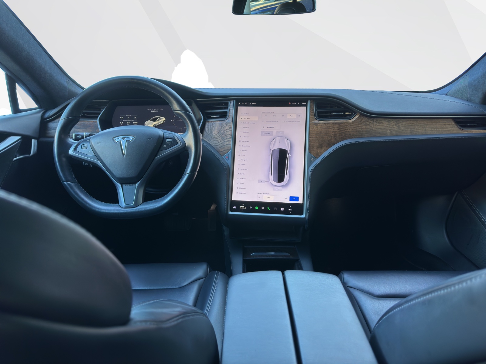 TESLA Model S 100 D-image-10