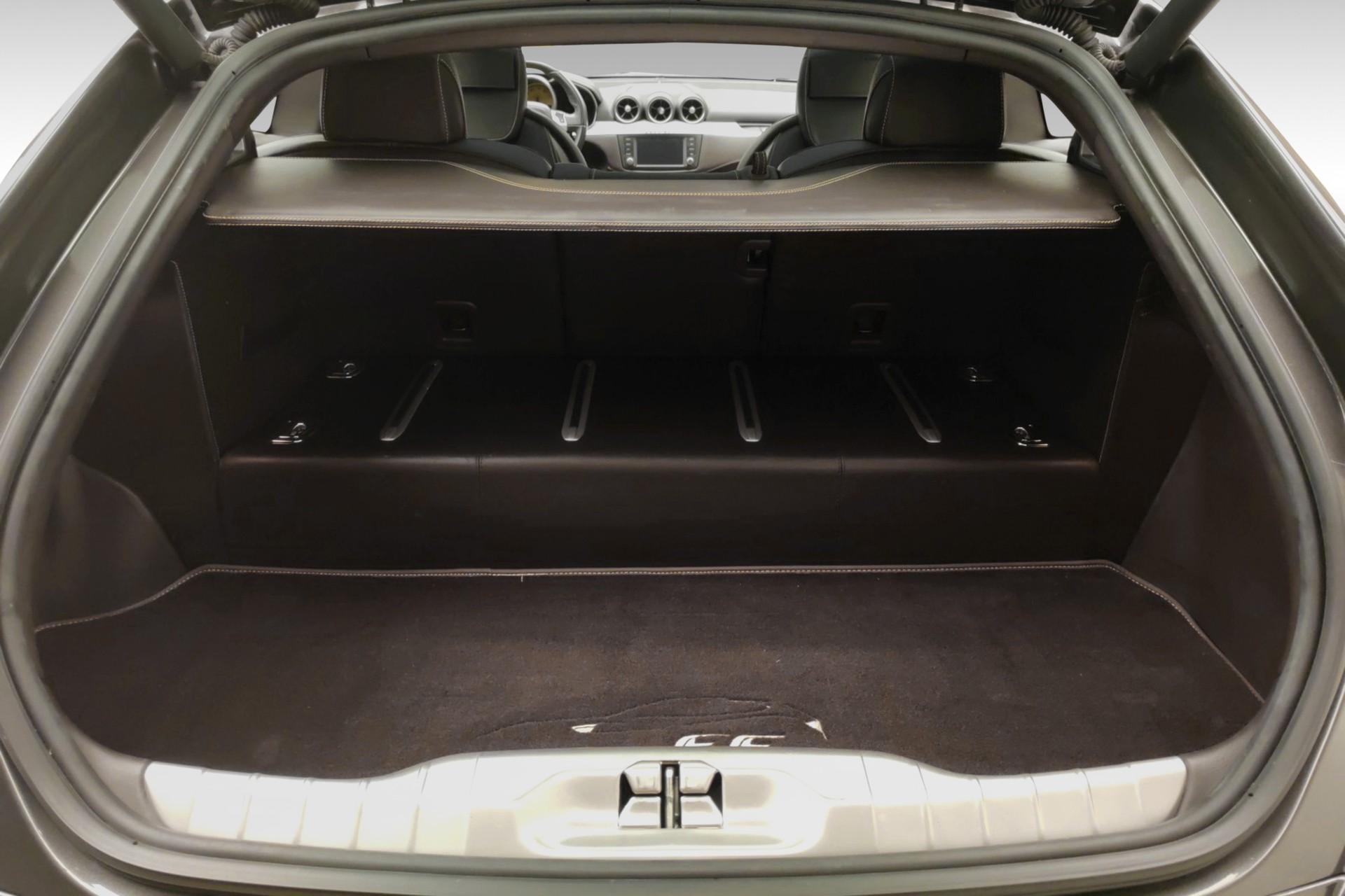 FERRARI FF-image-18