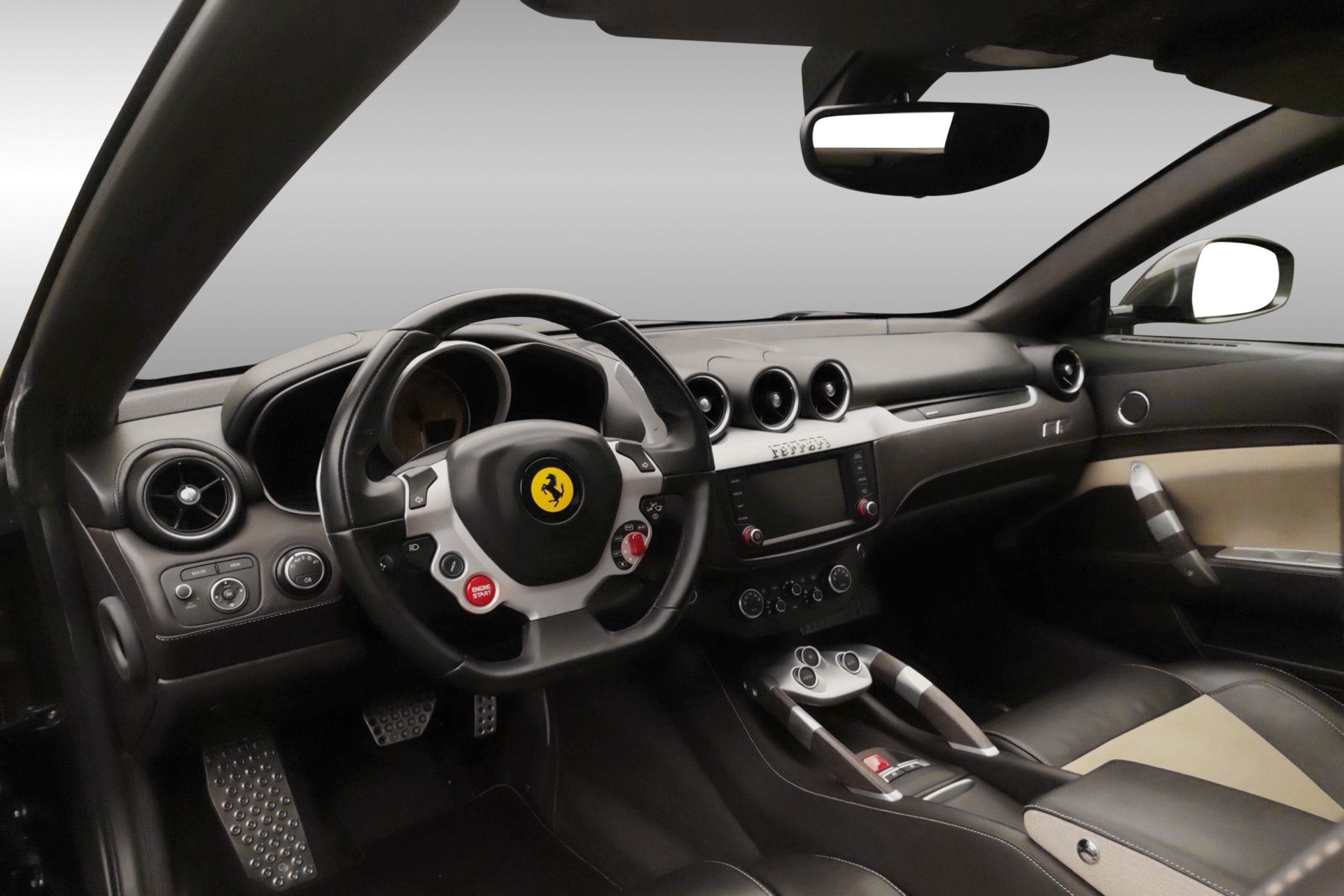 FERRARI FF-image-14