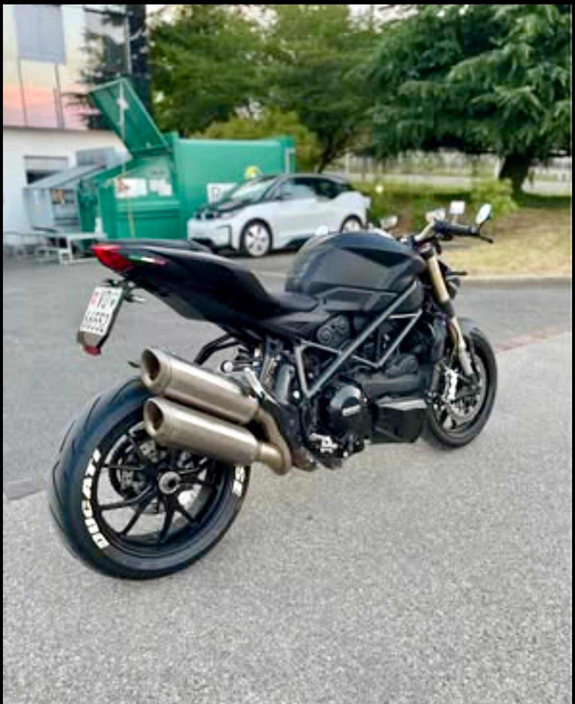 DUCATI Streetfighter 848-image-2