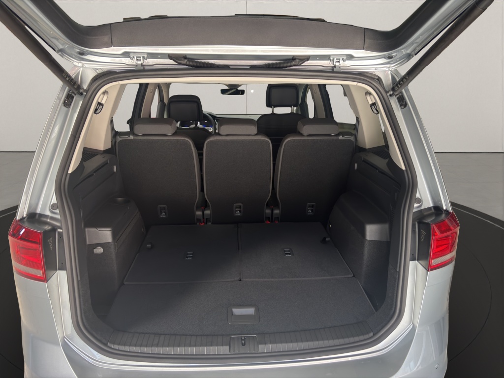 VW Touran 1.5 TSI Comfortline DSG-image-9