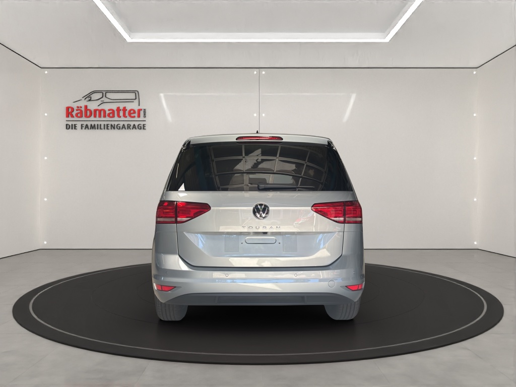VW Touran 1.5 TSI Comfortline DSG-image-4