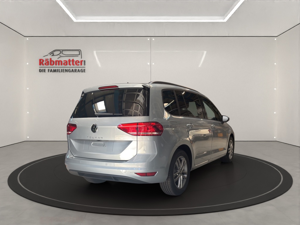 VW Touran 1.5 TSI Comfortline DSG-image-5