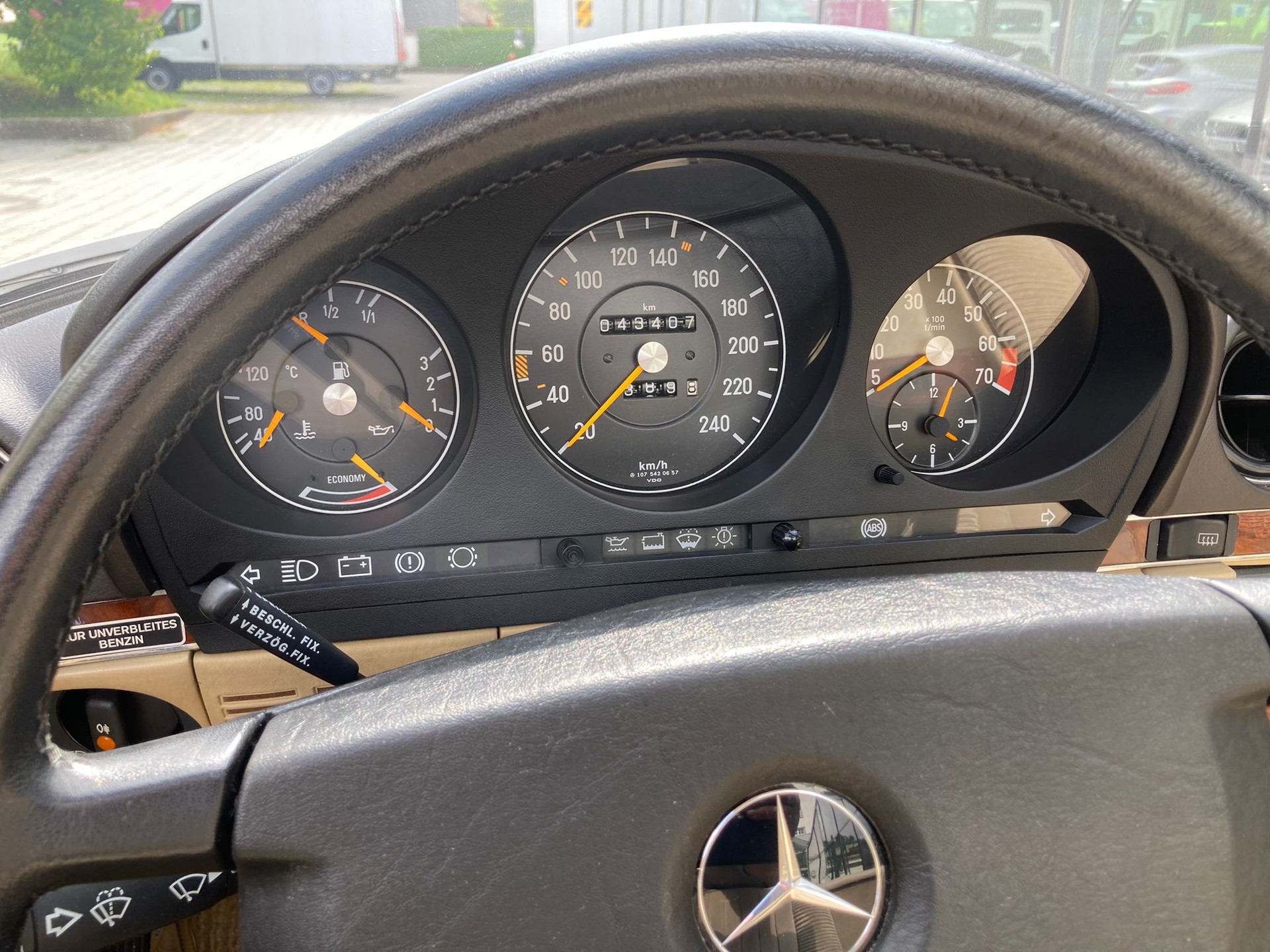 MERCEDES-BENZ 300 SL Automatic-image-8