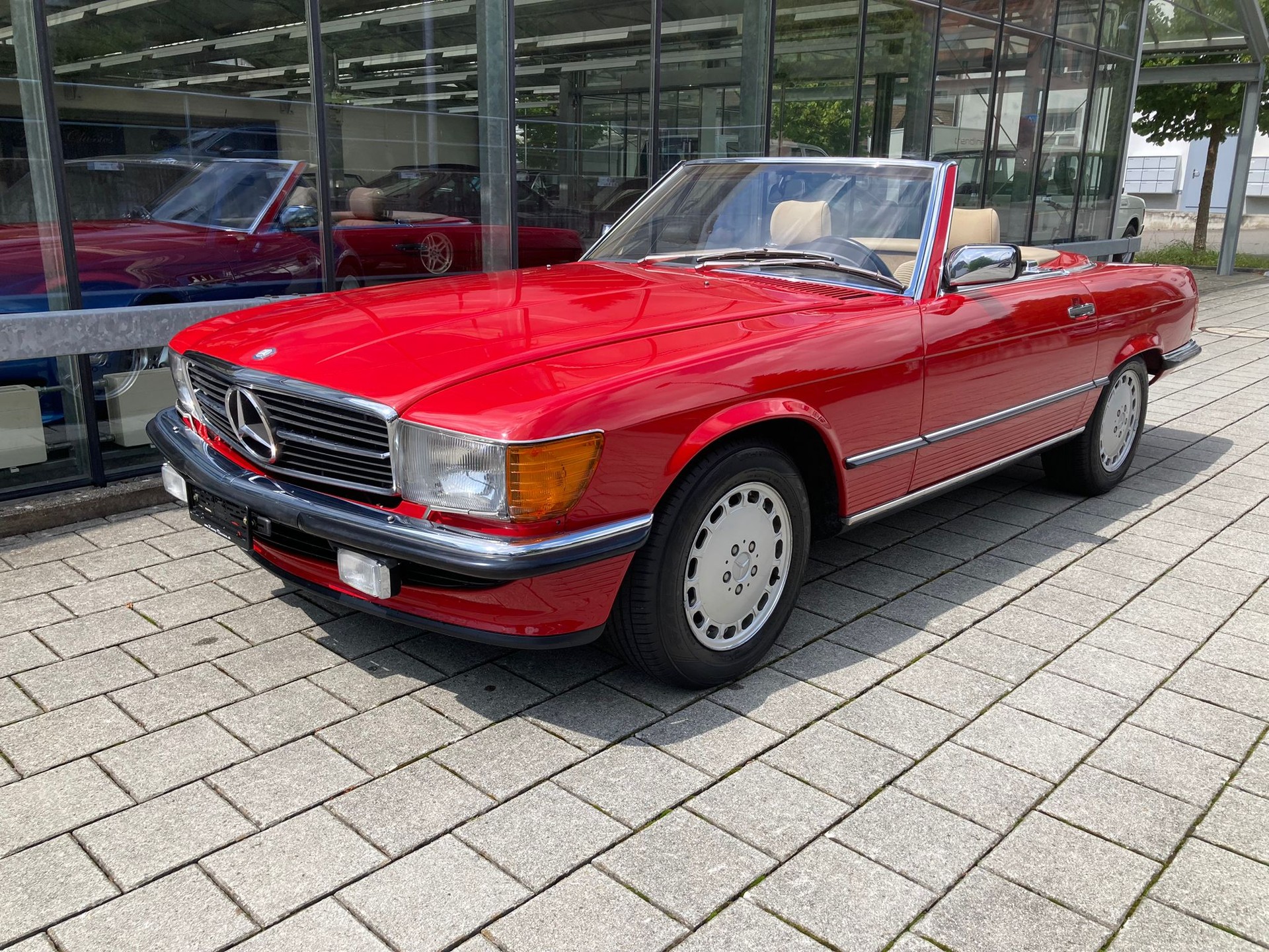 MERCEDES-BENZ 300 SL Automatic-image-1