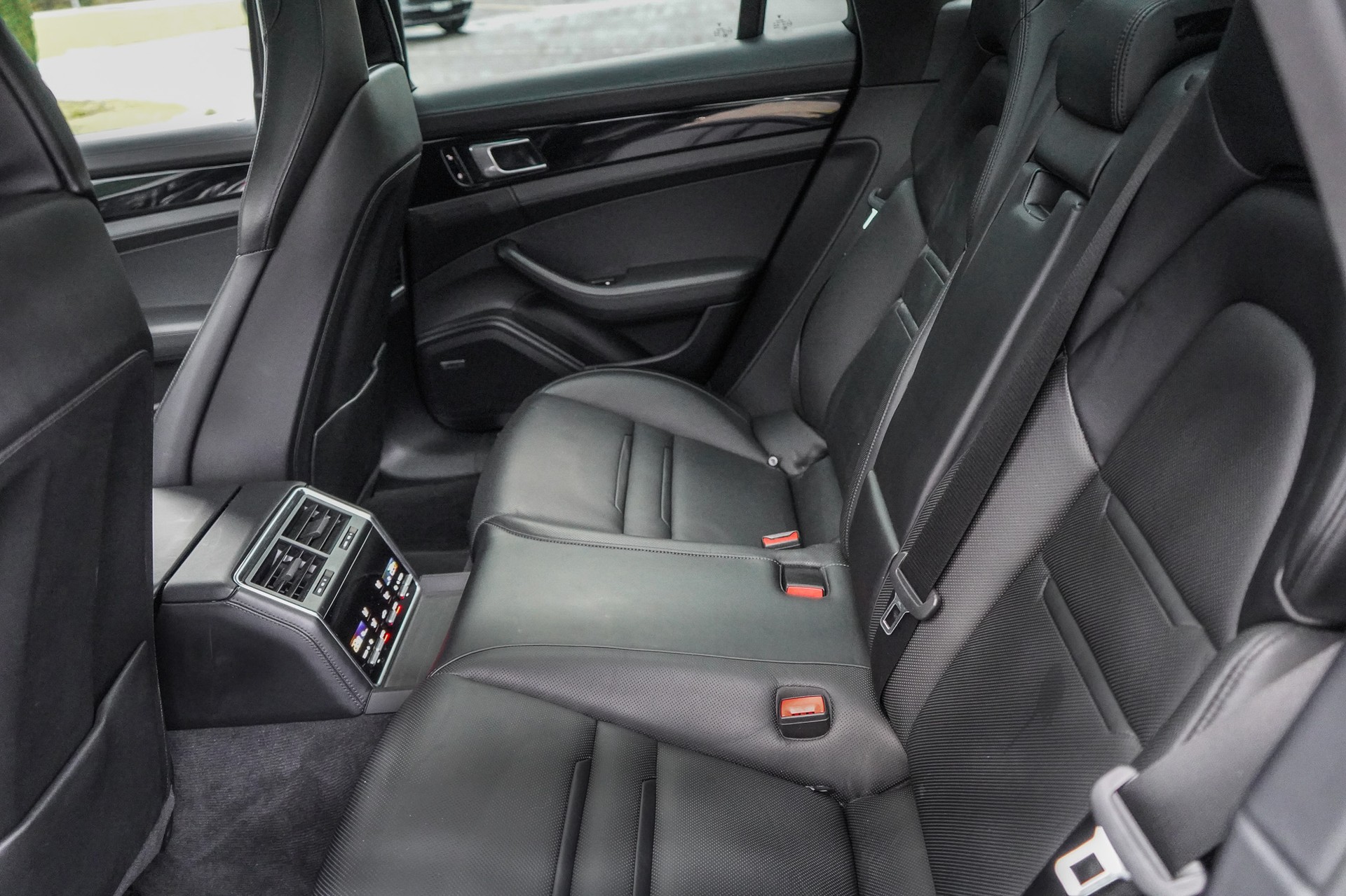 PORSCHE Panamera 4S Sport Turismo PDK-image-12