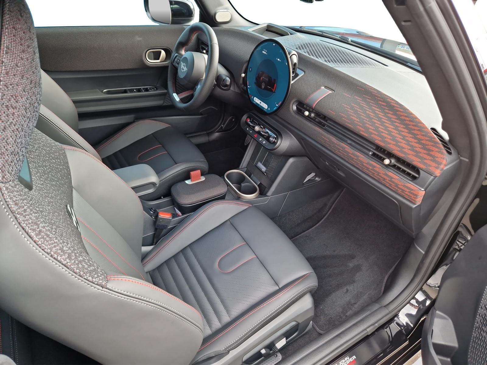 MINI Cabrio John Cooper Works F67-showroom-element-2