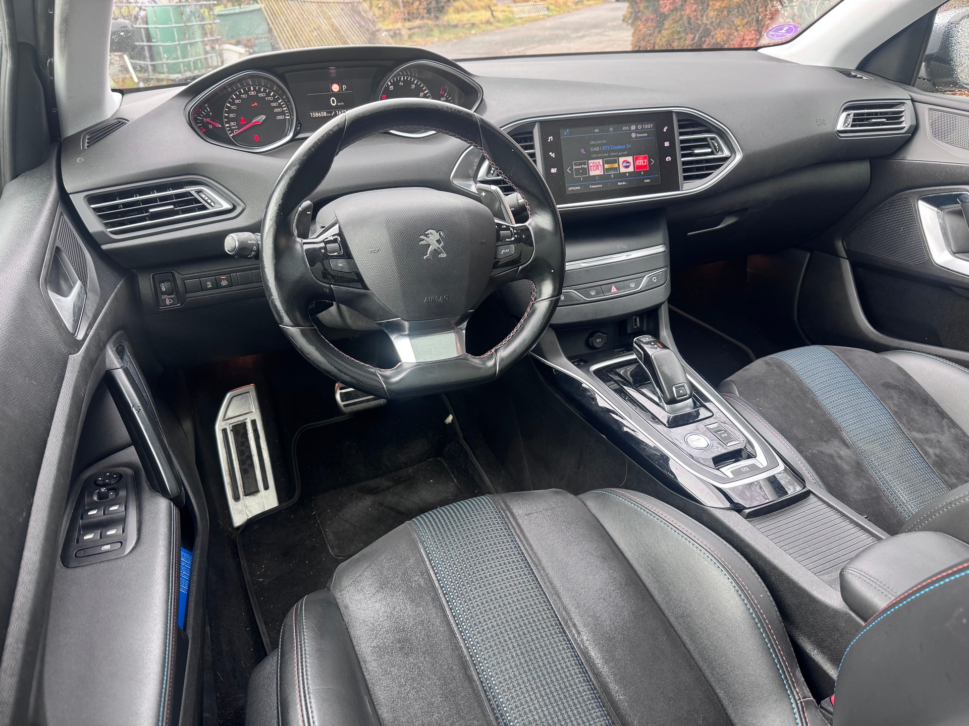 PEUGEOT 308 SW 1.2 Pure Tech Allure EAT8-image-1