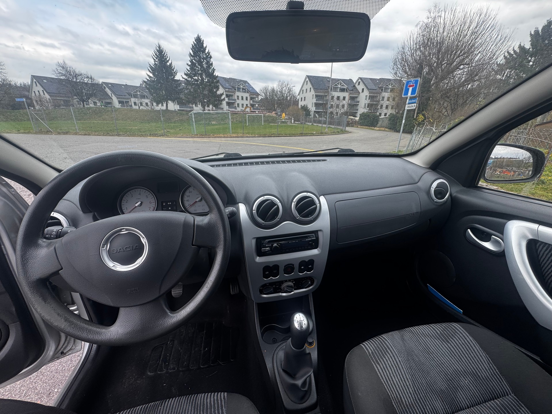 DACIA Sandero 1.6 Lauréate-image-12