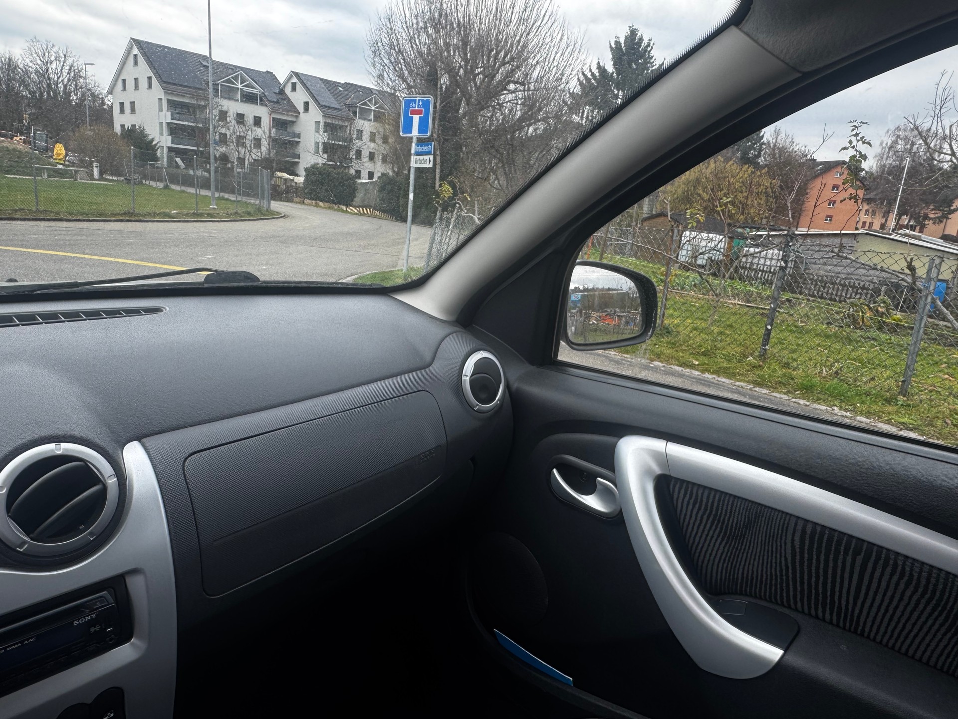 DACIA Sandero 1.6 Lauréate-image-13