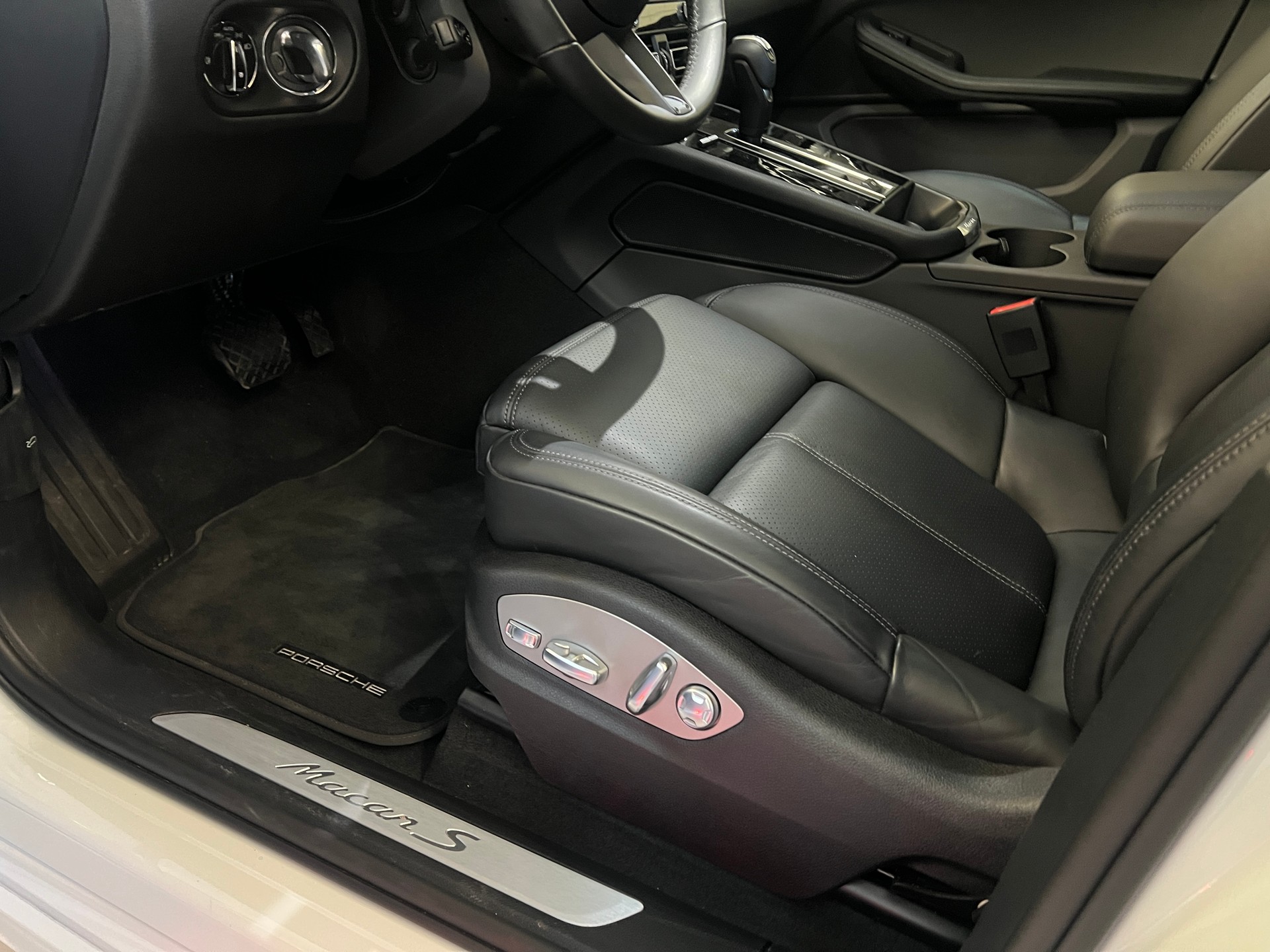PORSCHE Macan S PDK RINSPEED Edition 1 of 1-image-7