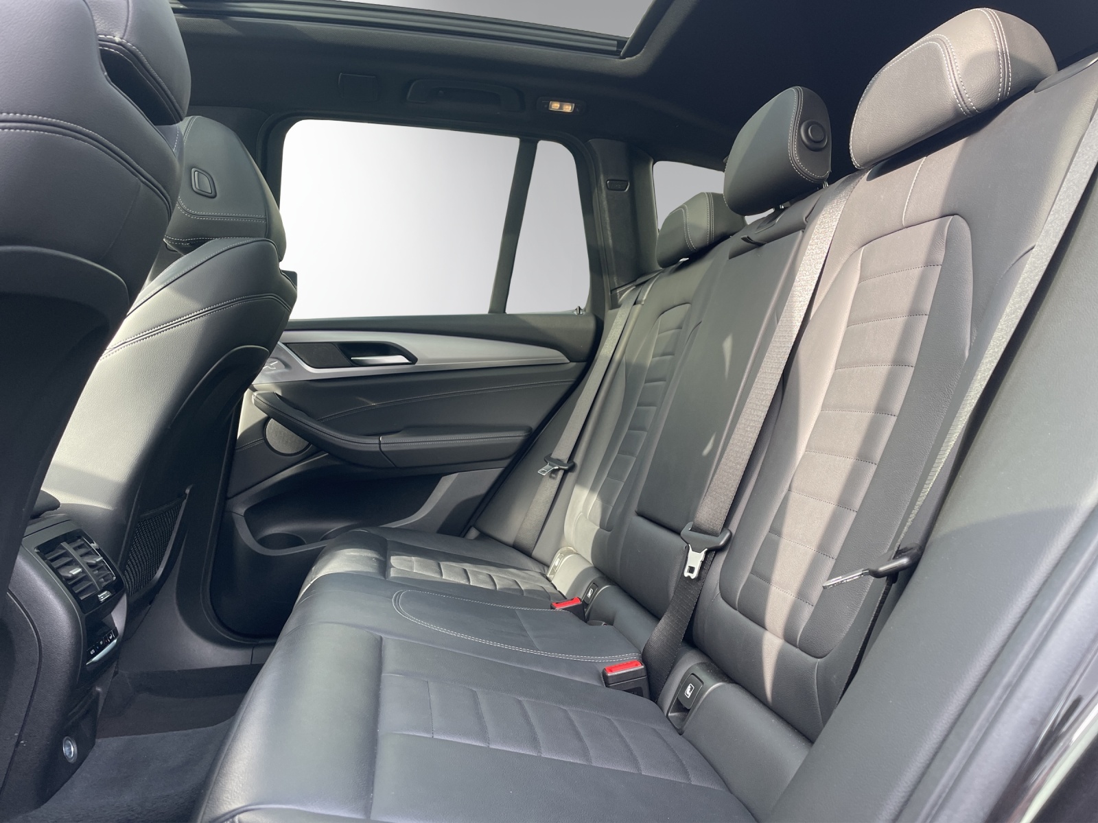 BMW X3 xDrive 20i M Sport Steptronic-image-11